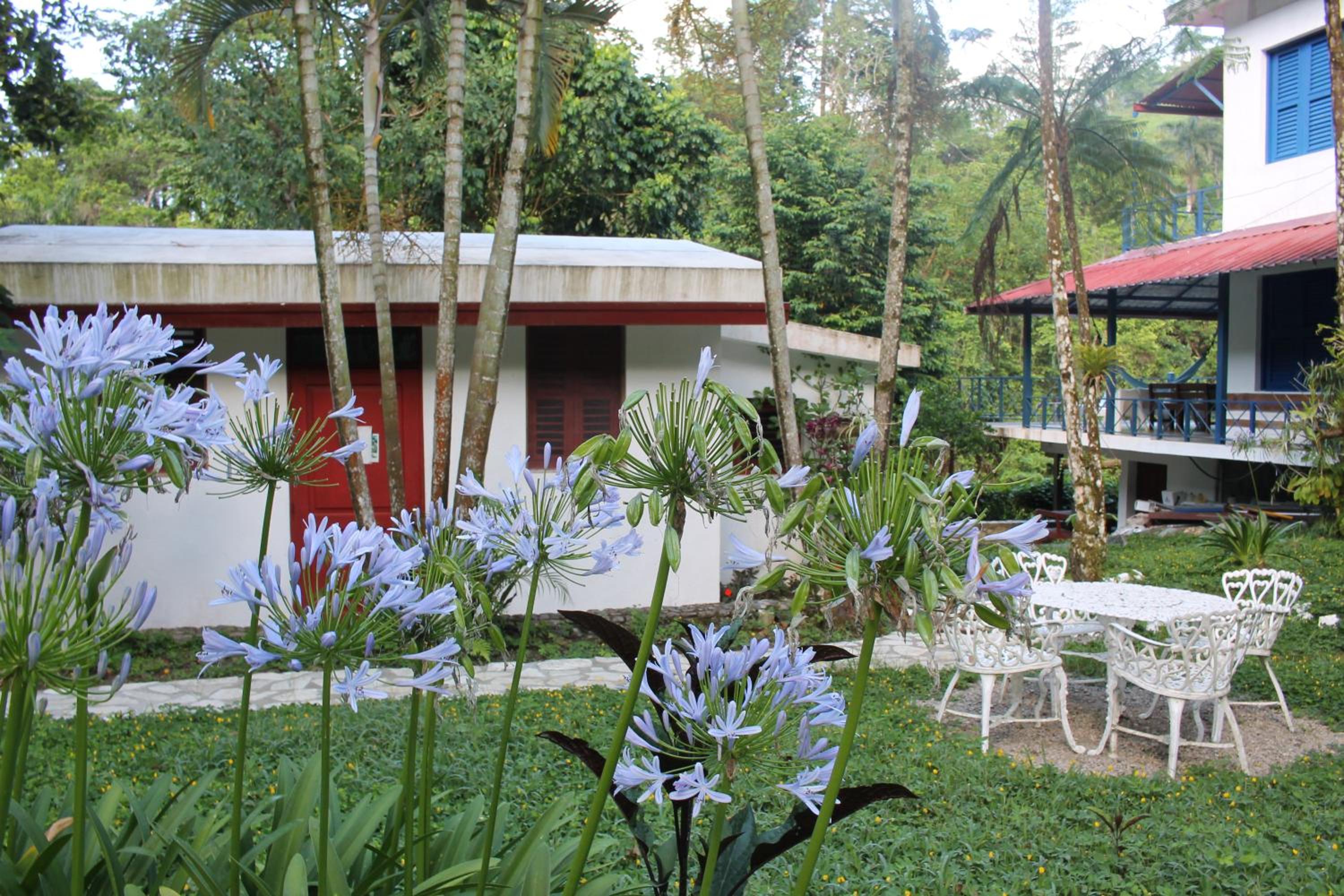 Complejo Villa Clara Junto al Río y Montañas by drvacationsrental