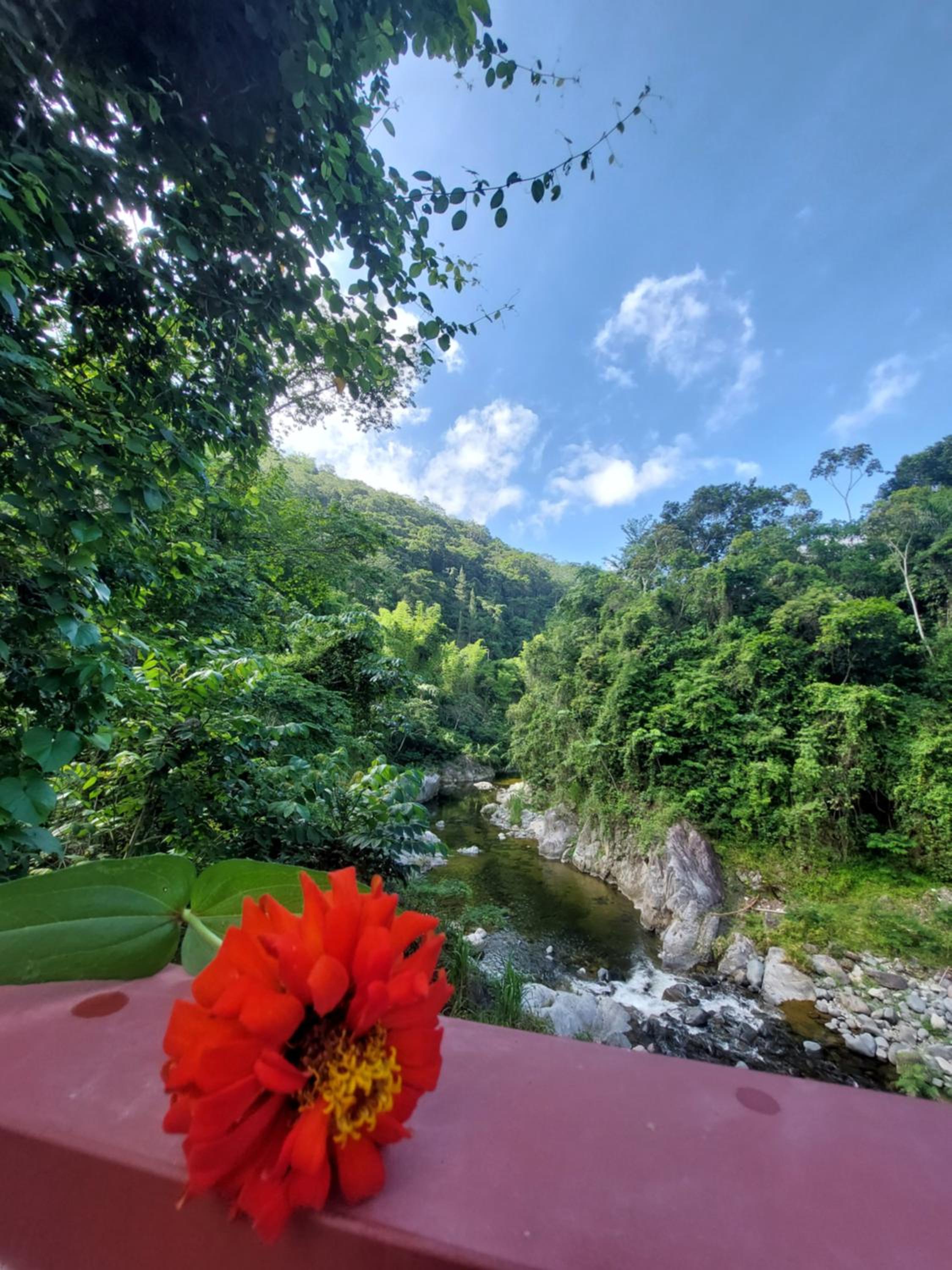 Complejo Villa Clara Junto al Río y Montañas by drvacationsrental