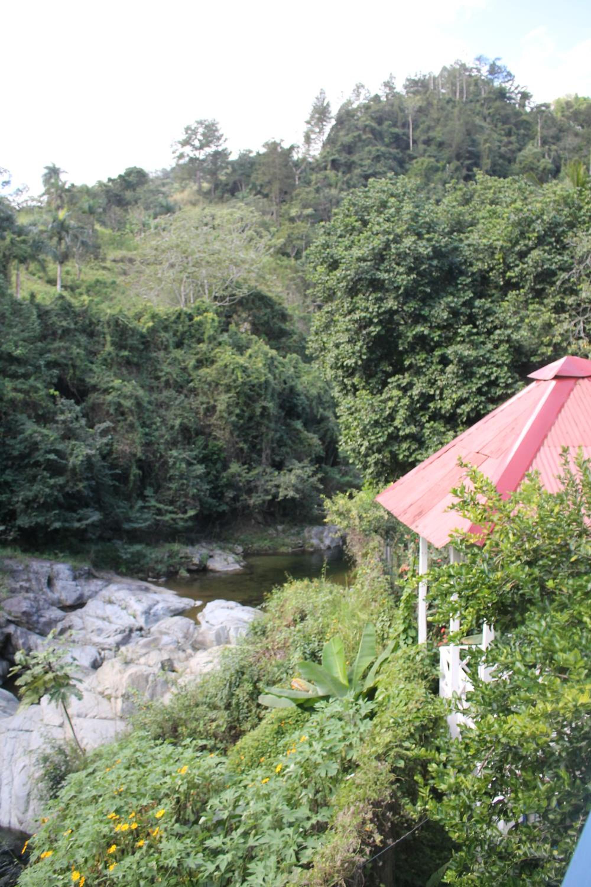 Complejo Villa Clara Junto al Río y Montañas by drvacationsrental