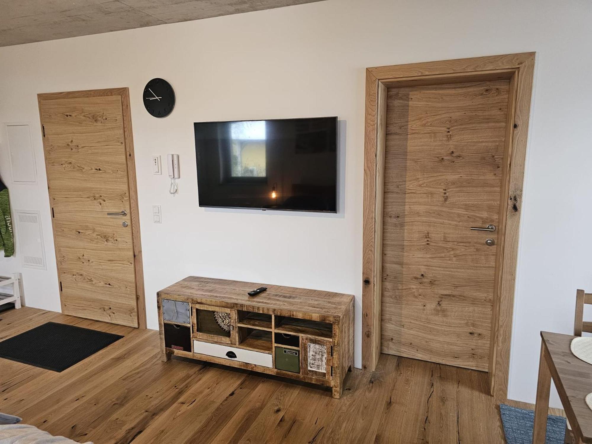 Hoch2 Apartment - Modern, komfortabel & 24h Self-Check-in mit Parkplatz