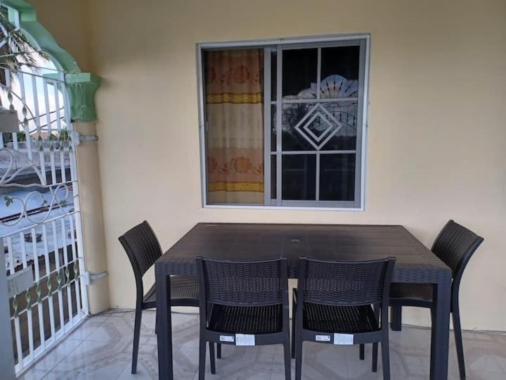 Guest Suite in Old Harbour