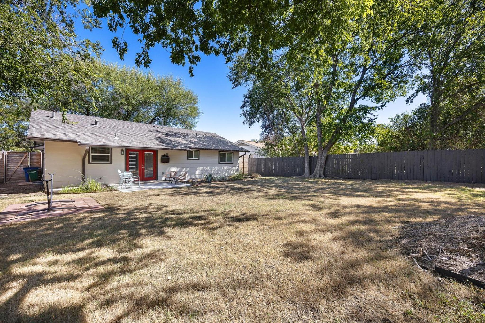 Austin Dunstan by Barclé