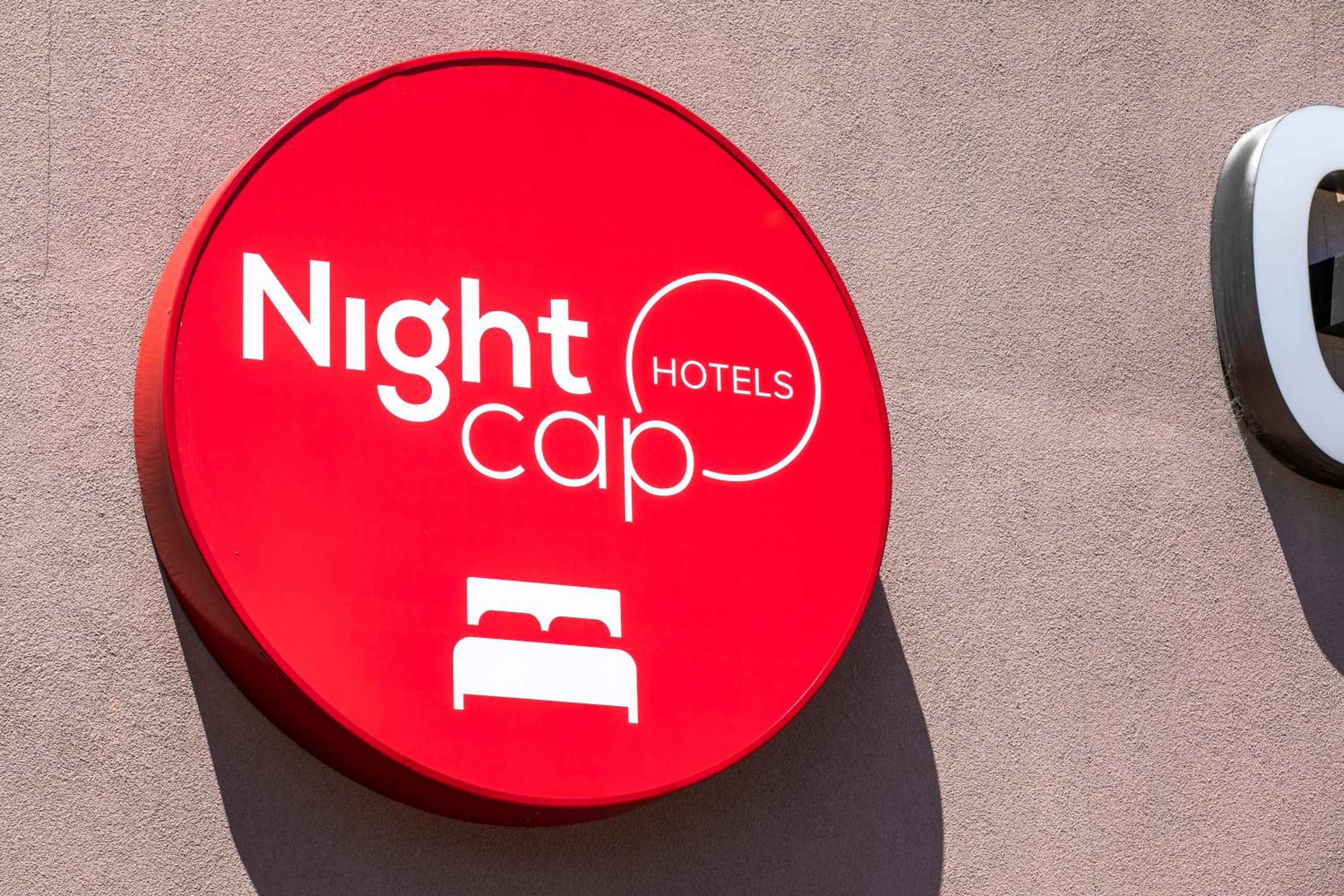 Nightcap at Gateway Hotel