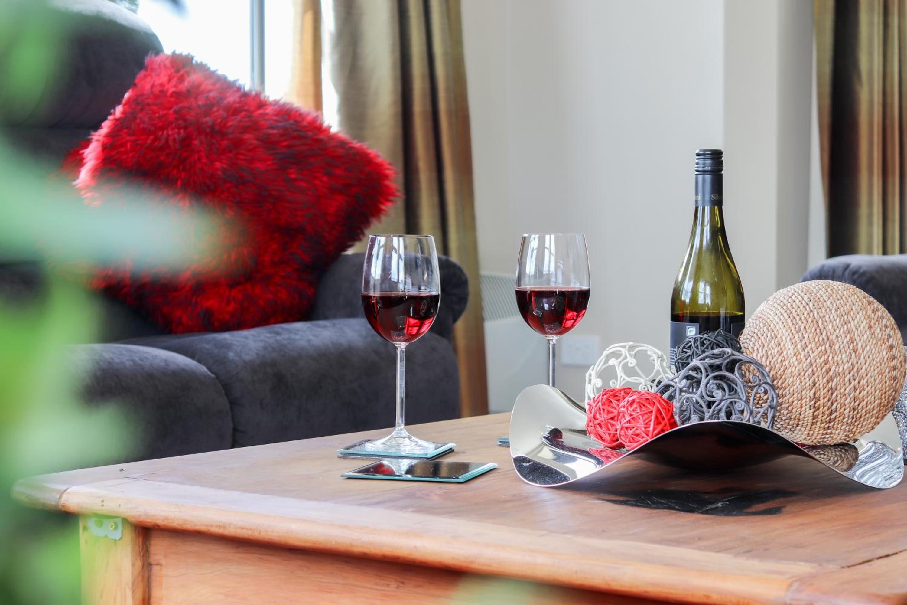 Coleraine Suites & Apartments
