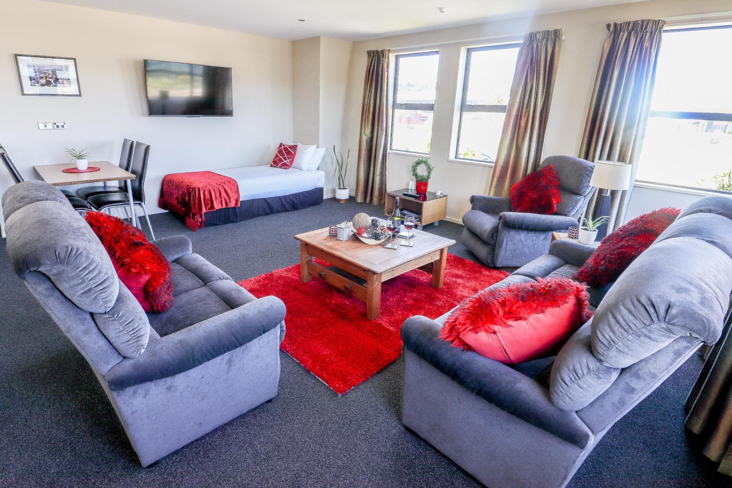 Coleraine Suites & Apartments