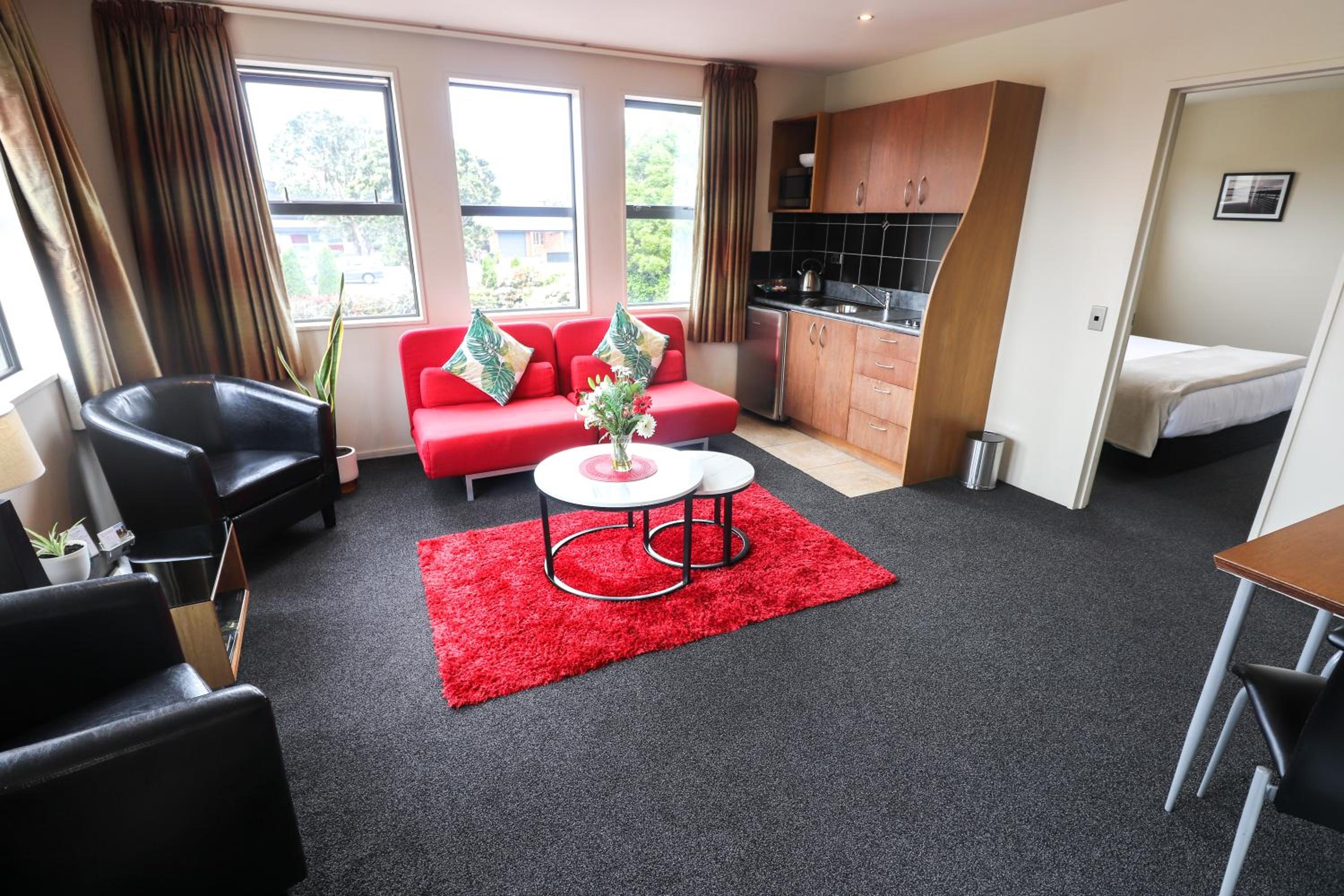 Coleraine Suites & Apartments