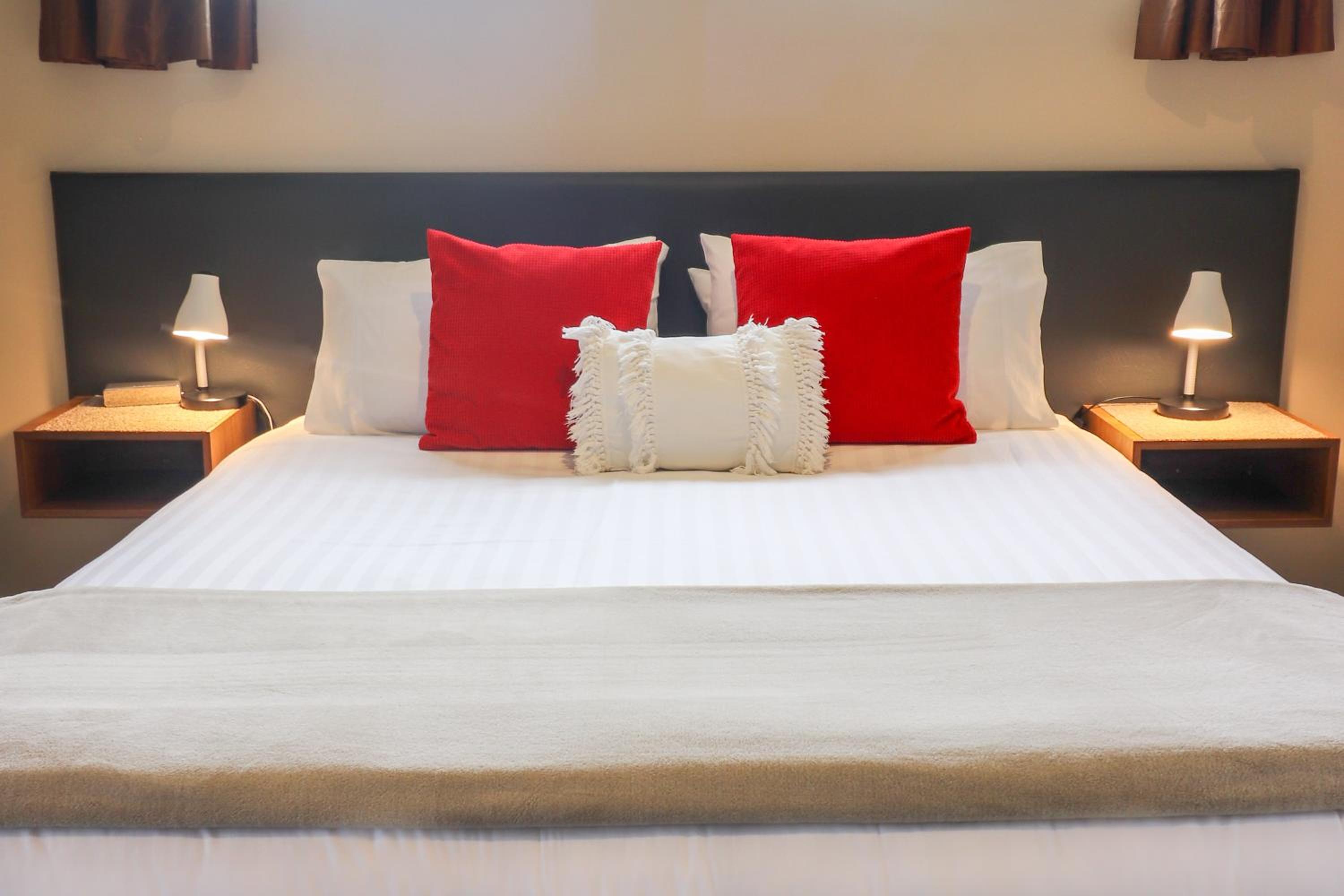 Coleraine Suites & Apartments
