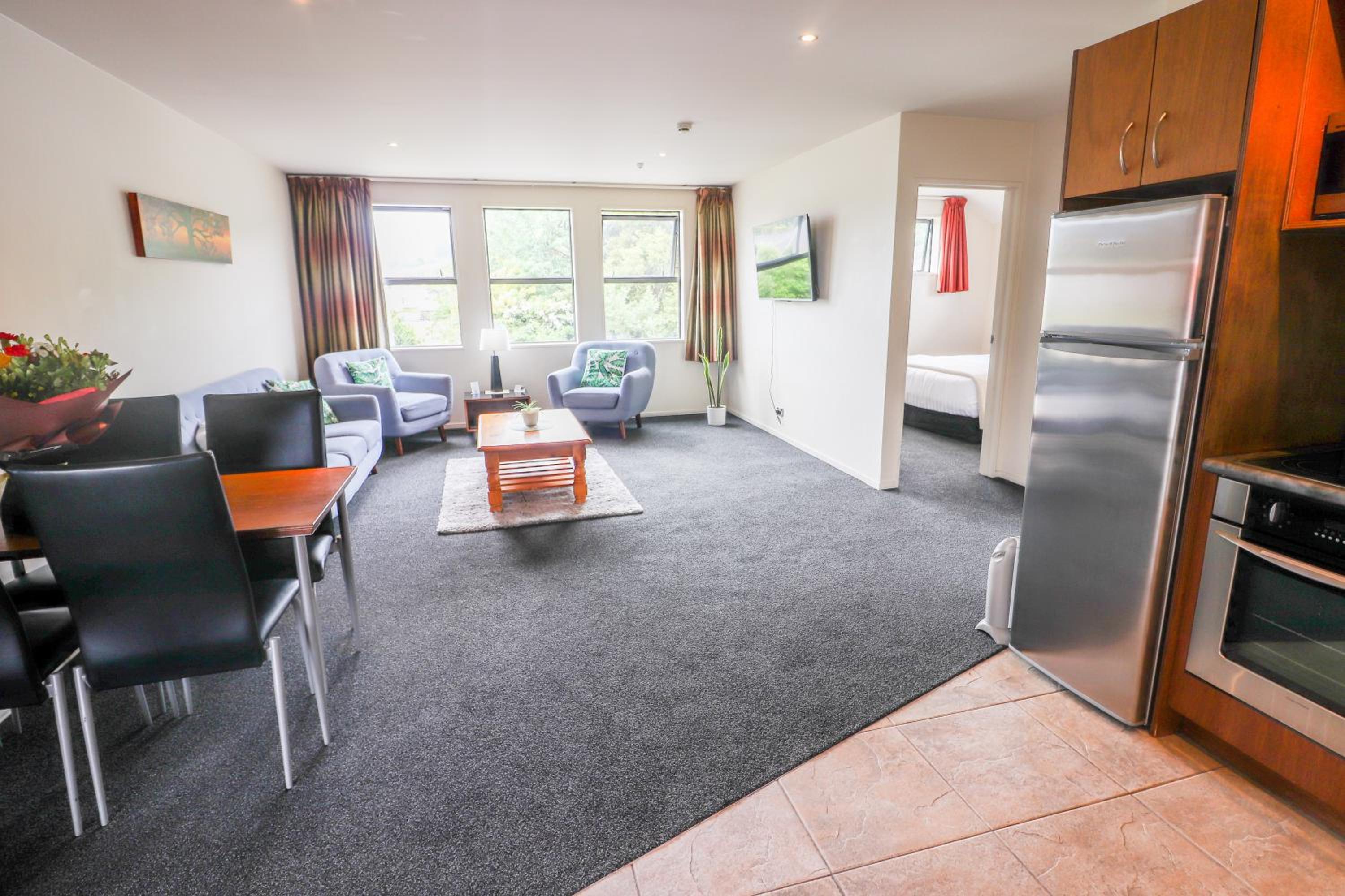 Coleraine Suites & Apartments