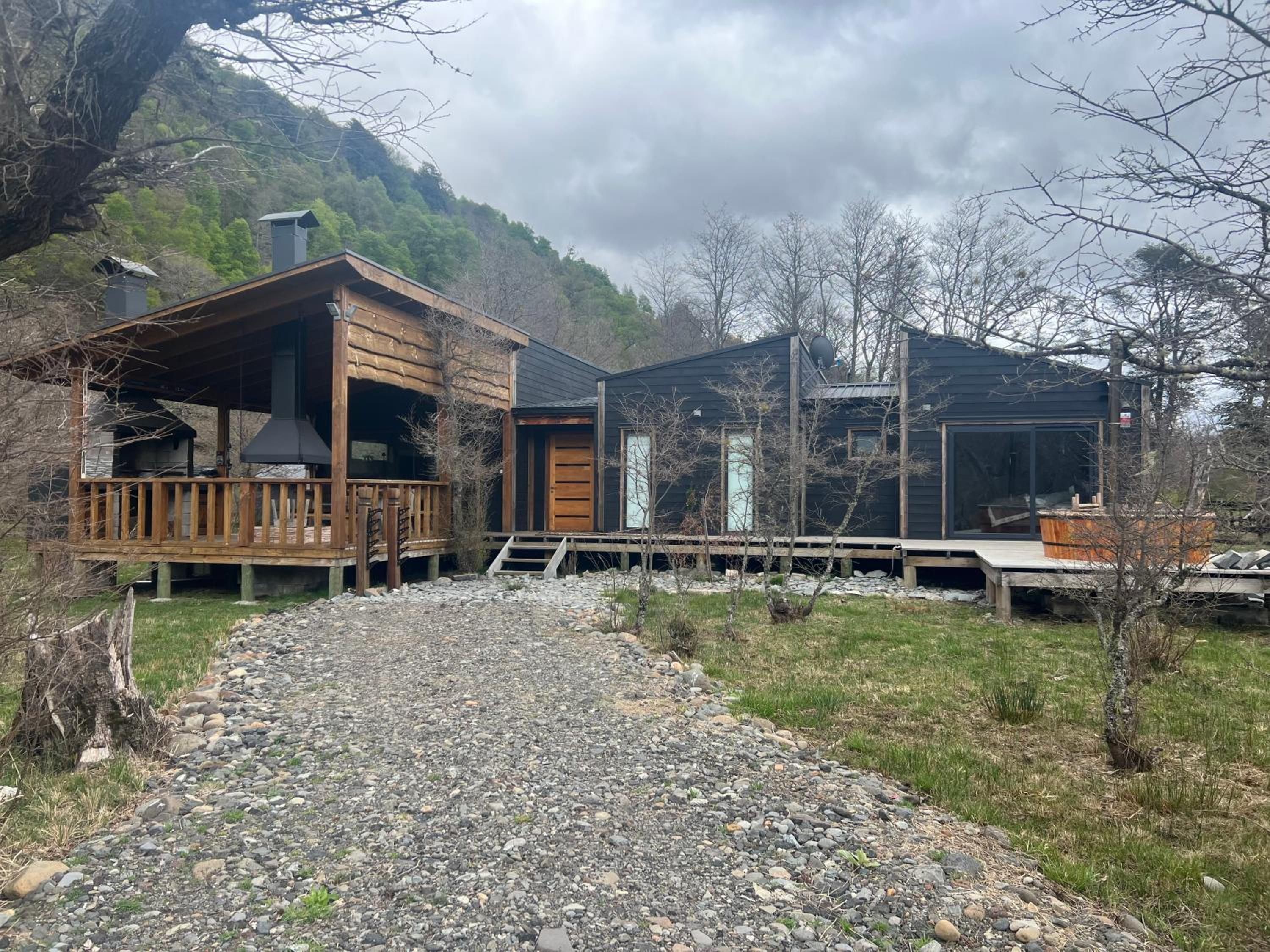 Amplia Casa Malalcahuello 10pers 3piezas full Wifi Starlink