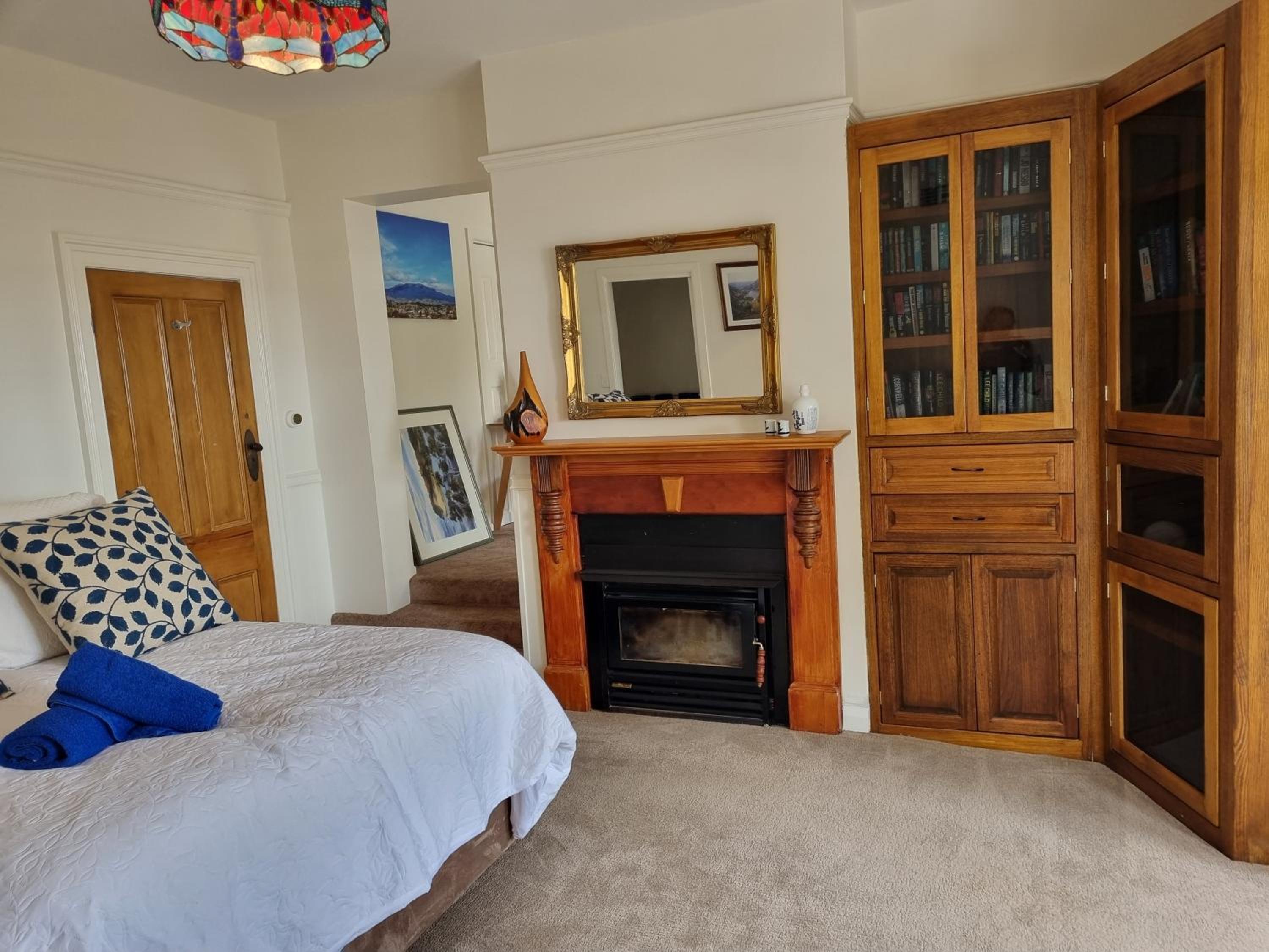 Lords Rest Apartment - Private and Central with Free Parking and Great WIFI