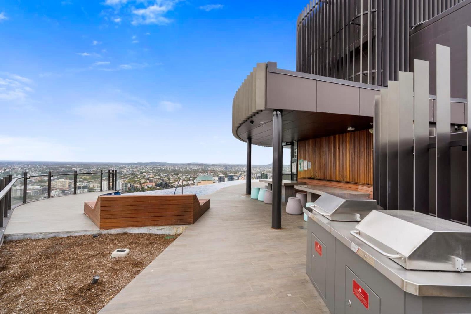1 BR with Carpark - CBD Story Bridge Riverside