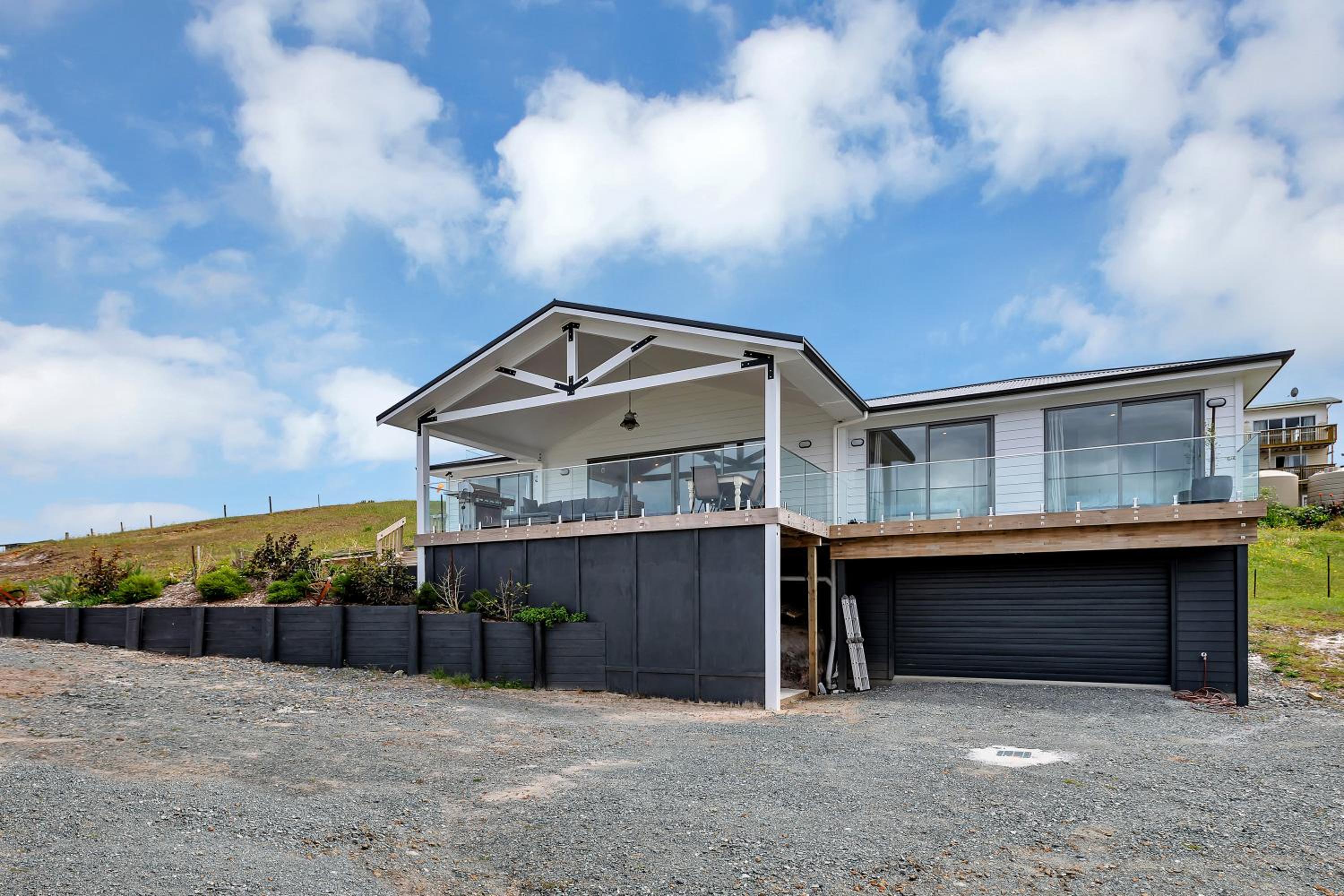 Seaglass - Karikari Peninsula Holiday Home view 2