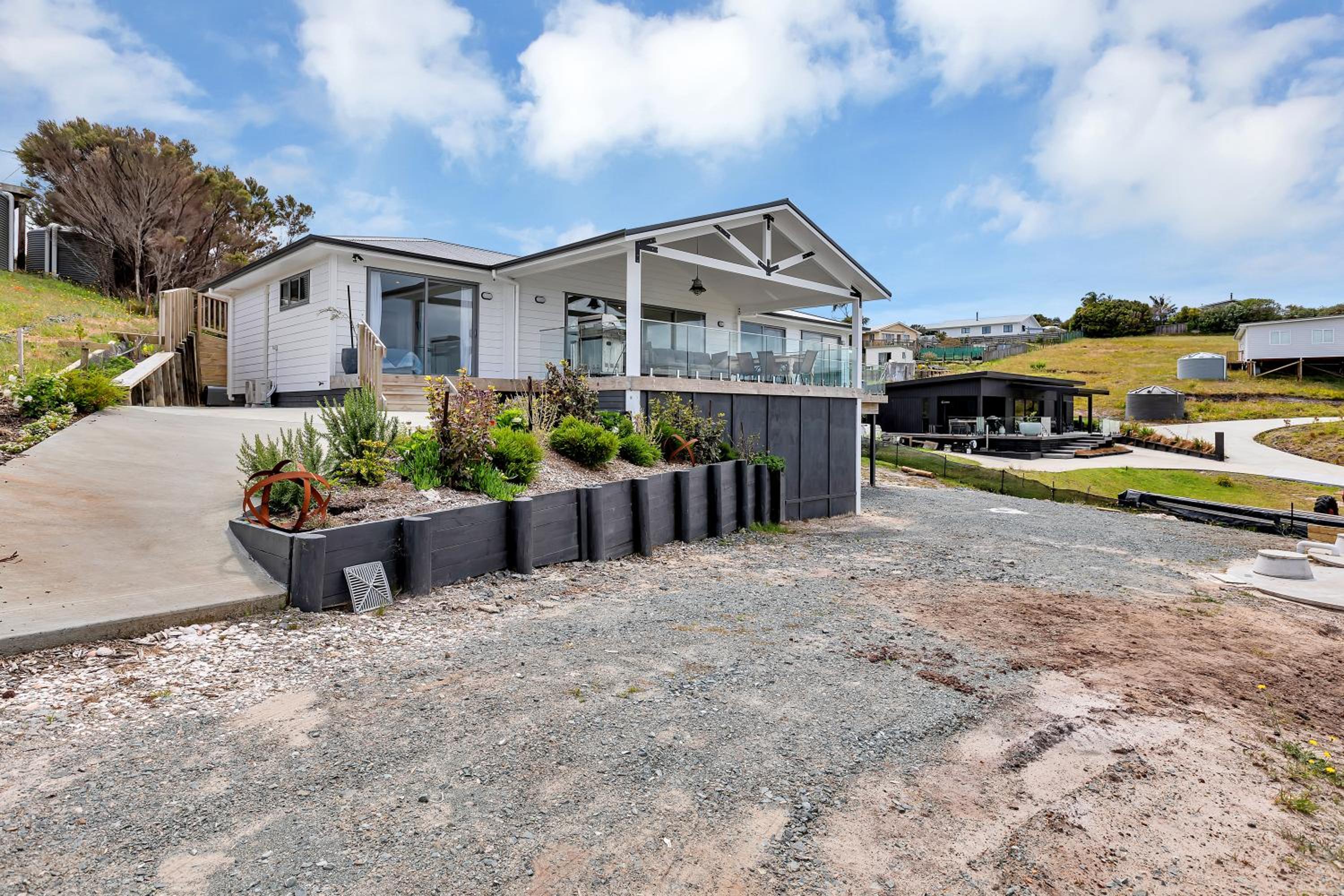 Seaglass - Karikari Peninsula Holiday Home view 3