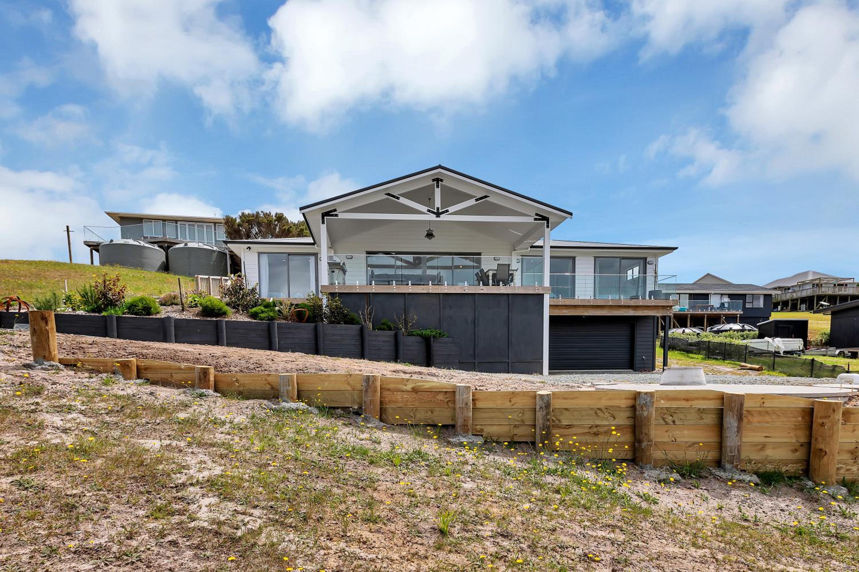 Seaglass - Karikari Peninsula Holiday Home view 4
