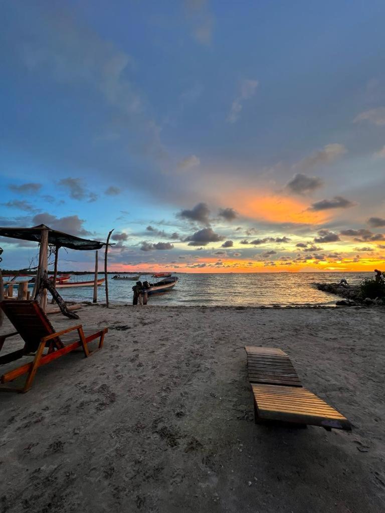 Hostel Beach House