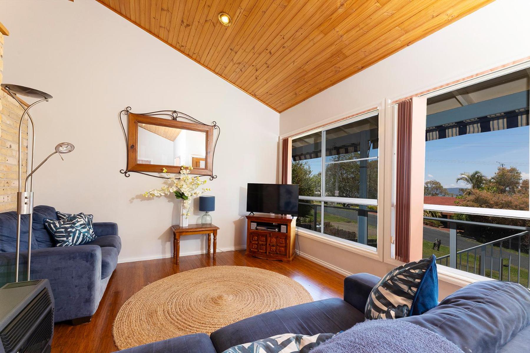 Lakeview Lodge