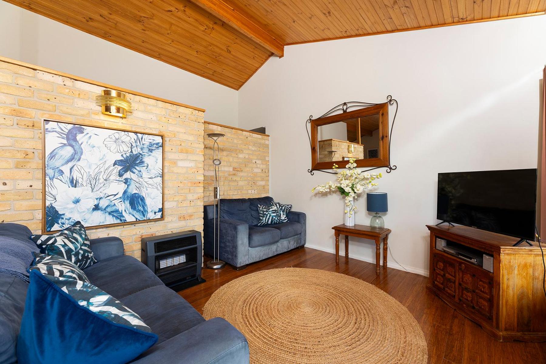 Lakeview Lodge
