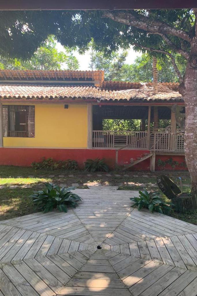 Casa em Trancoso com 5 quartos e piscina semi olimpica, prox quadrado