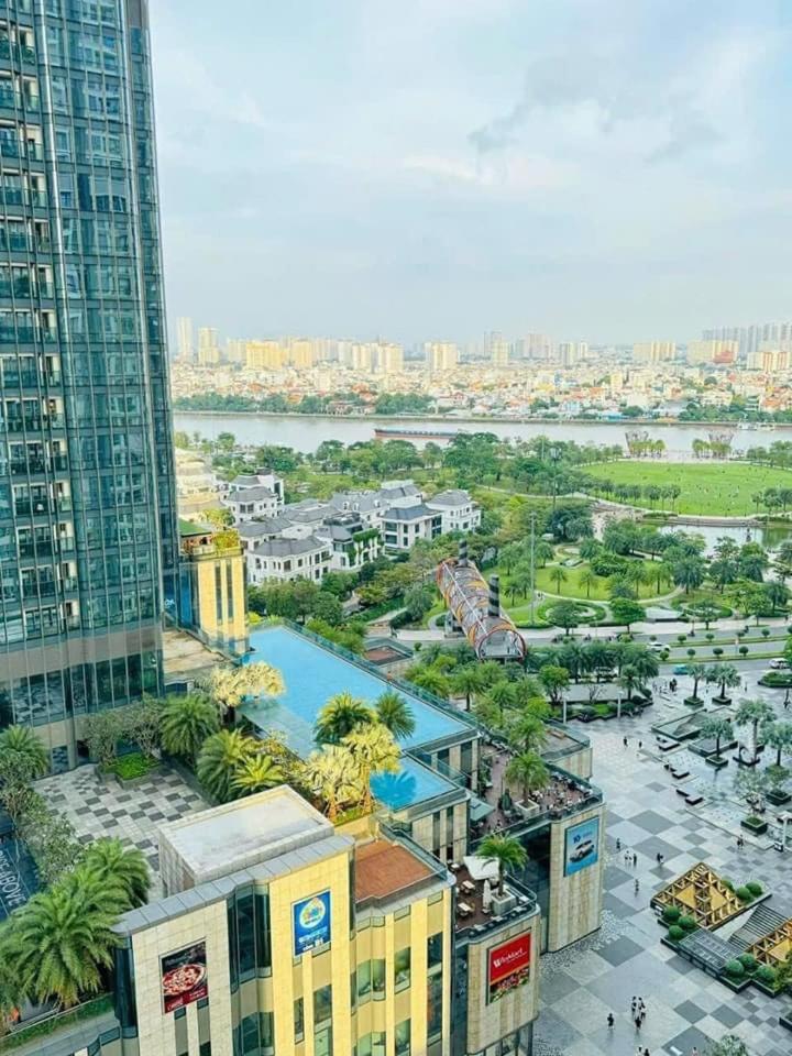 Vinhome central Park Luxary House At Landmark 81