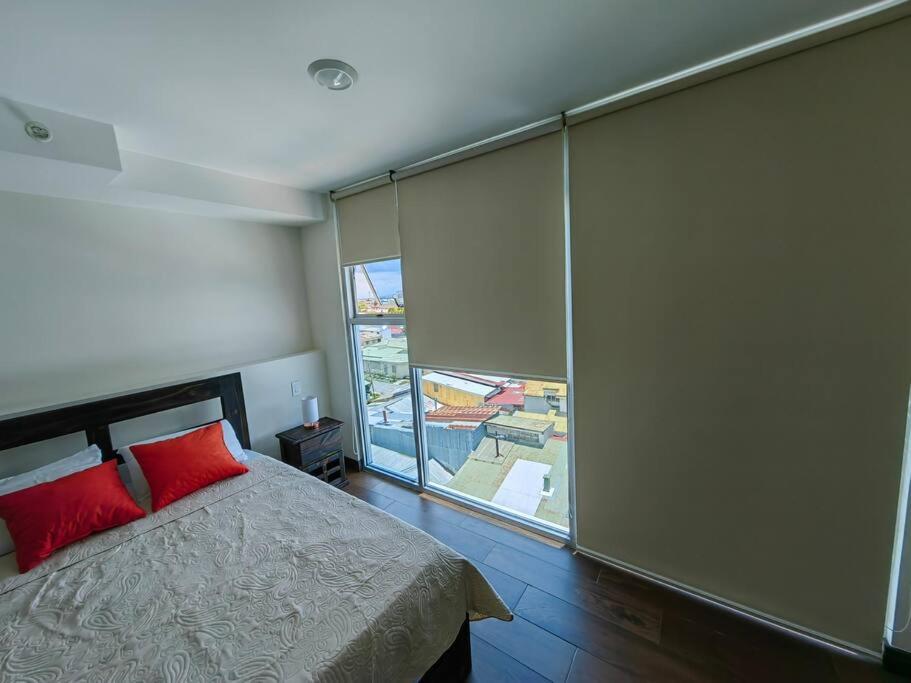 706 Torres Los Yoses Hermoso apartamento en Barrio Escalante con Parqueo