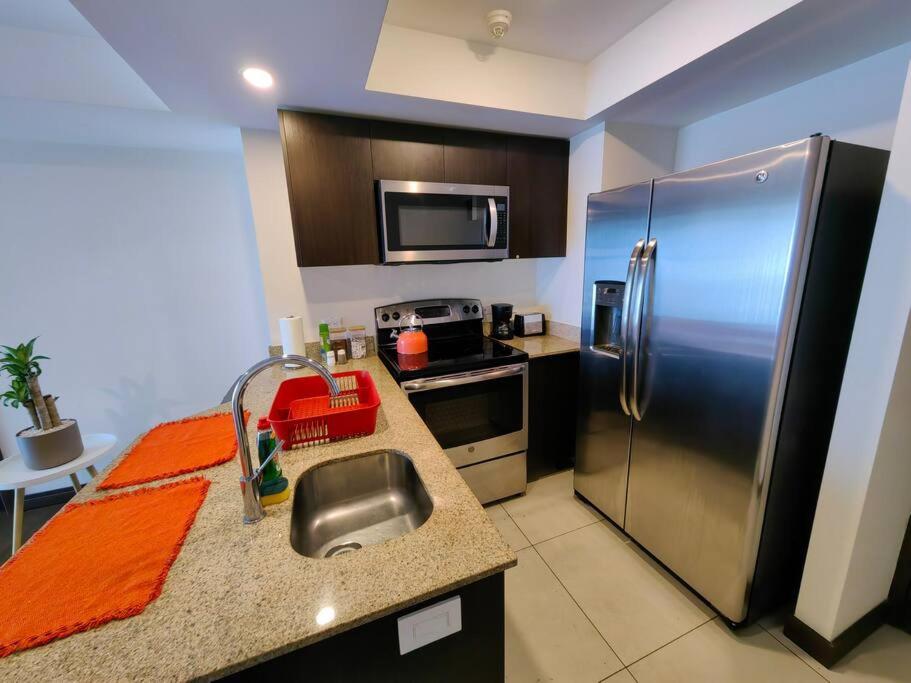 706 Torres Los Yoses Hermoso apartamento en Barrio Escalante con Parqueo
