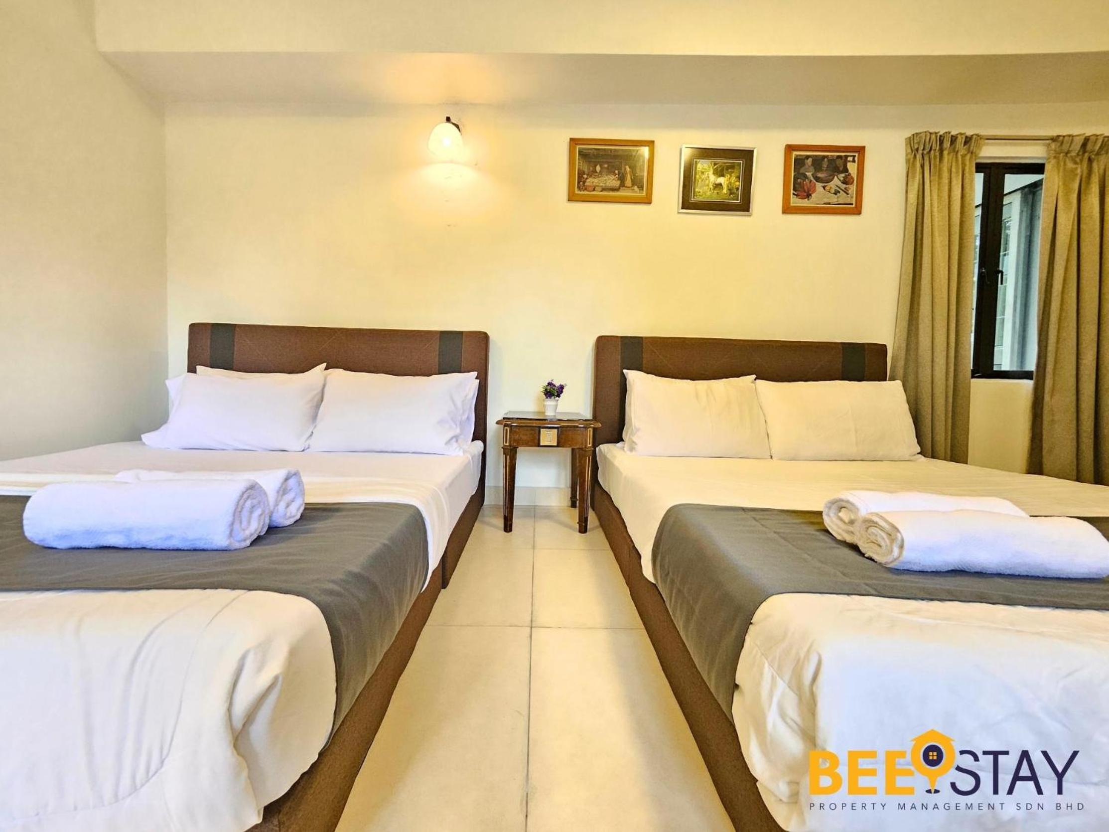 Bangsar Three Storey Luxury Landed House 19PAX