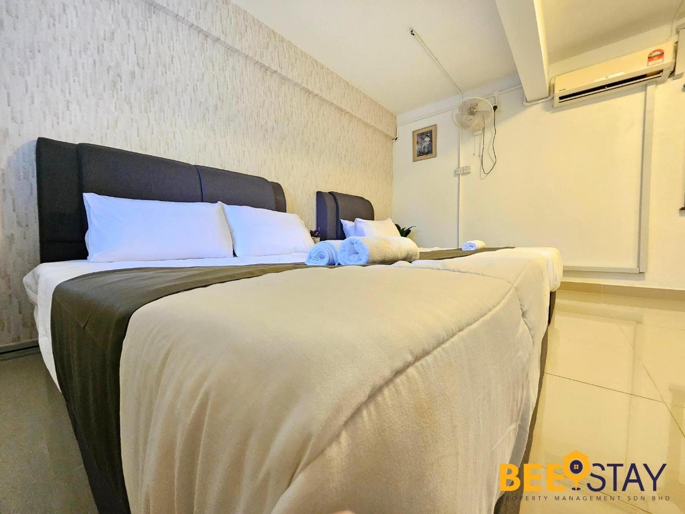 Bangsar Three Storey Luxury Landed House 19PAX