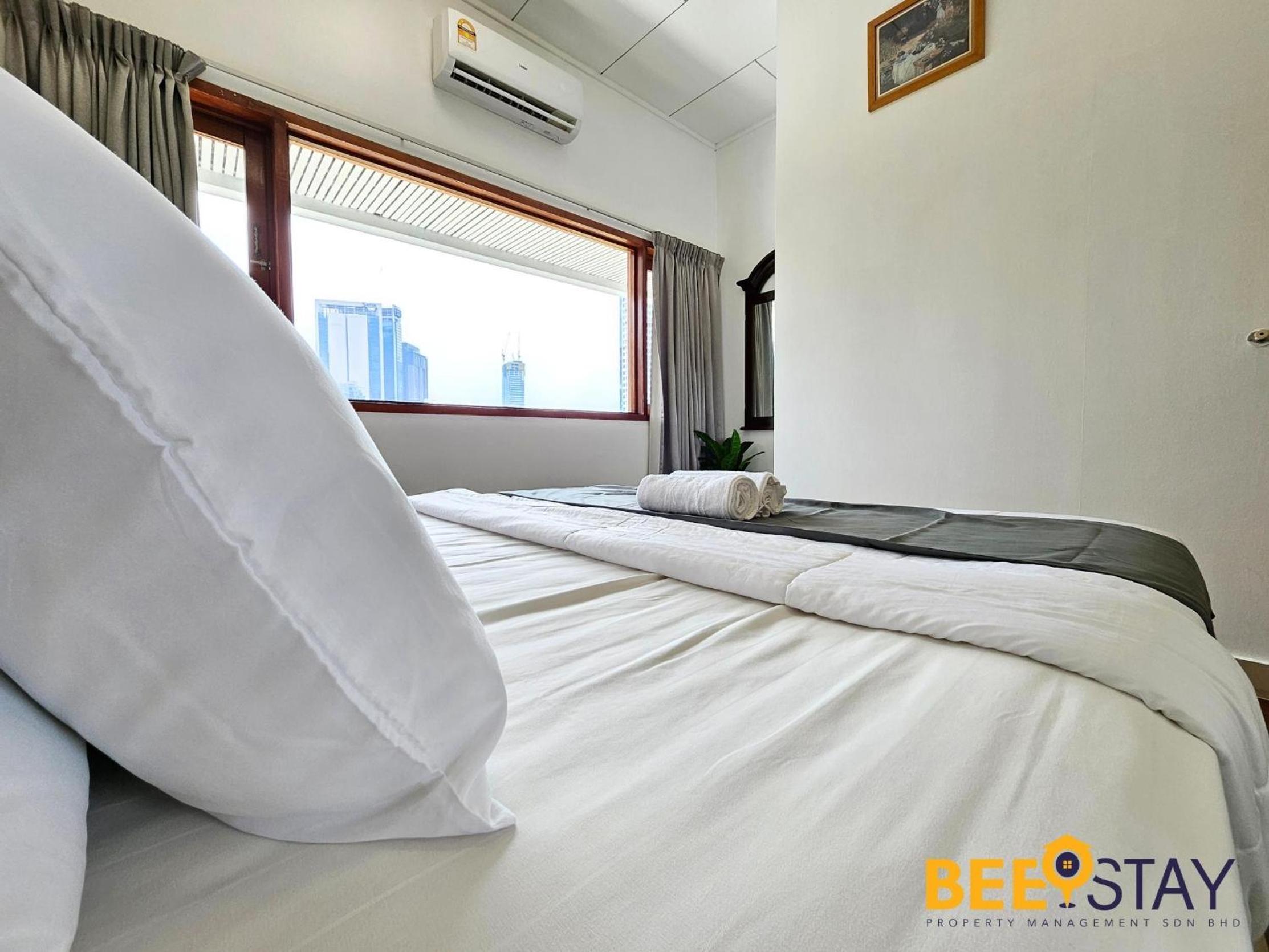 Bangsar Three Storey Luxury Landed House 19PAX