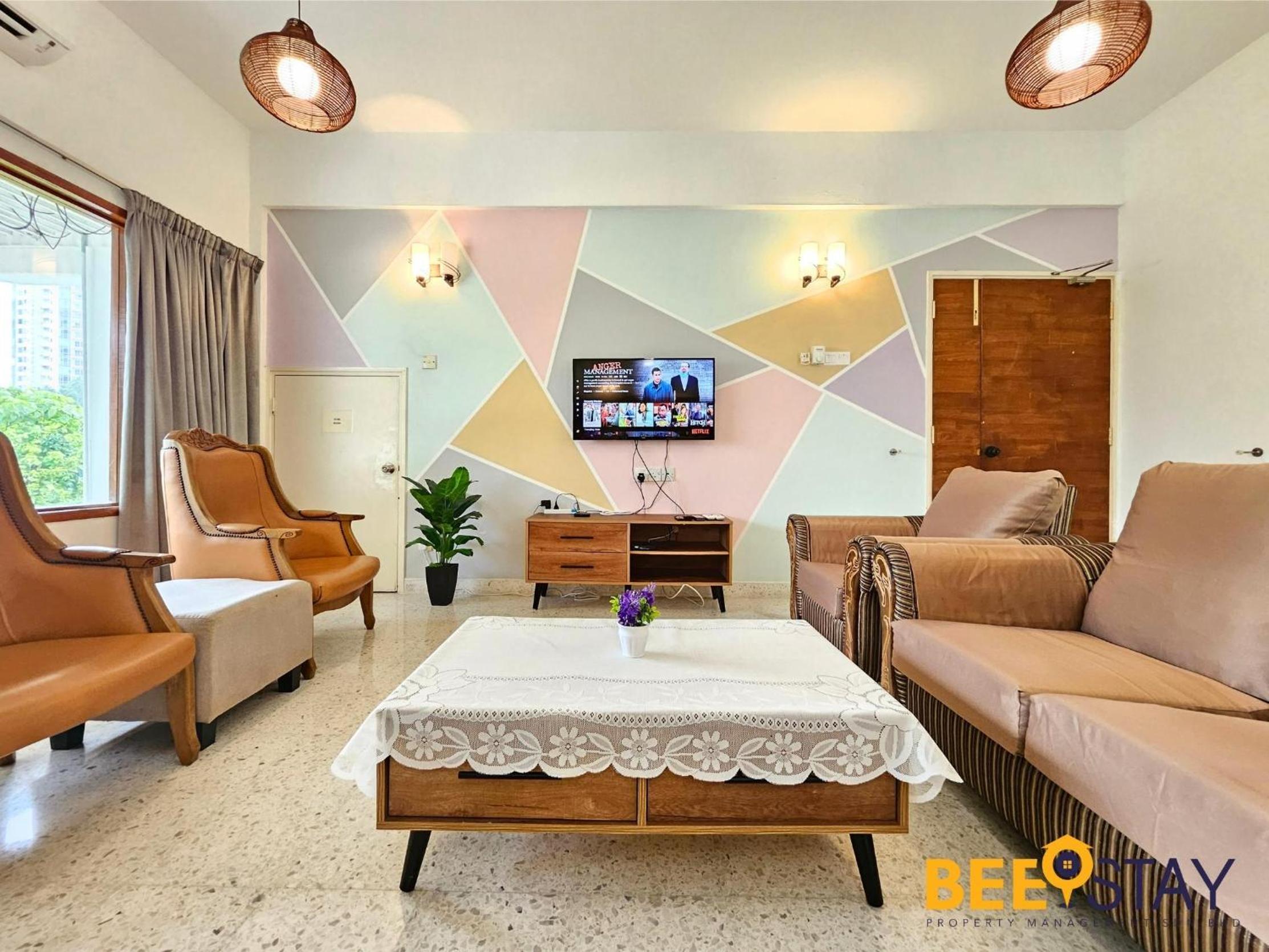 Bangsar Three Storey Luxury Landed House 19PAX