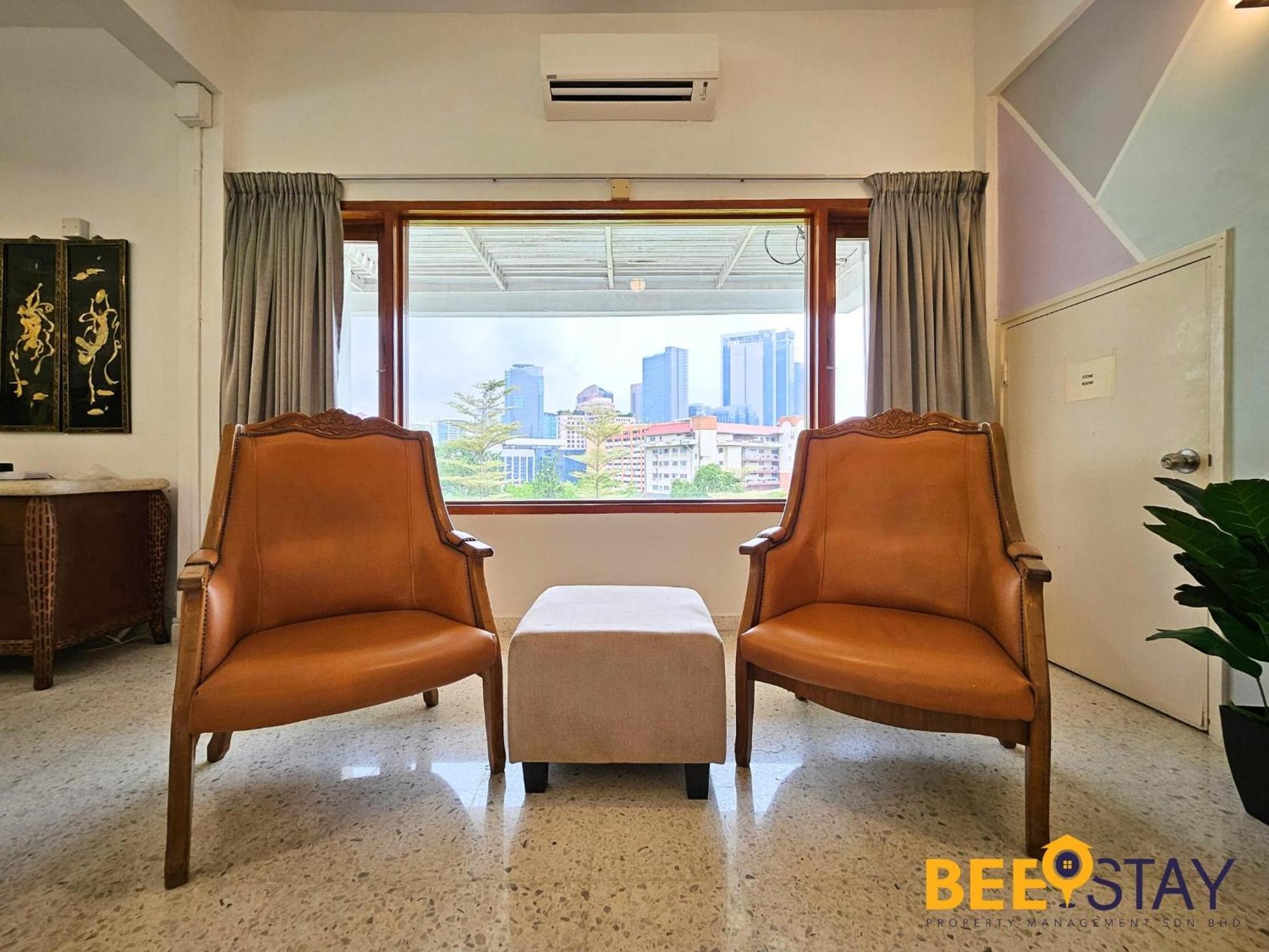 Bangsar Three Storey Luxury Landed House 19PAX