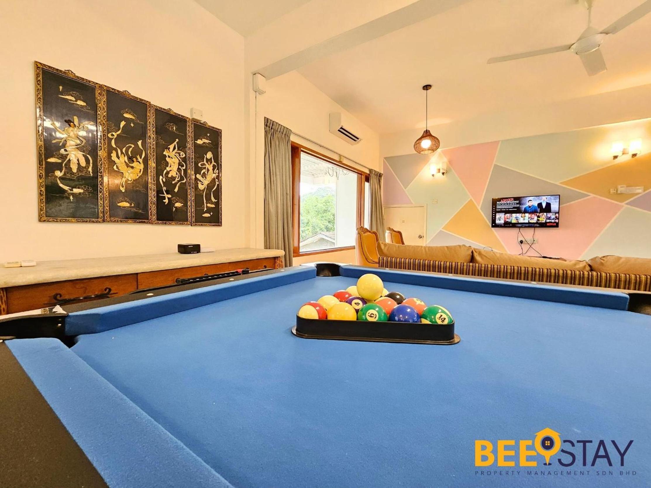 Bangsar Three Storey Luxury Landed House 19PAX