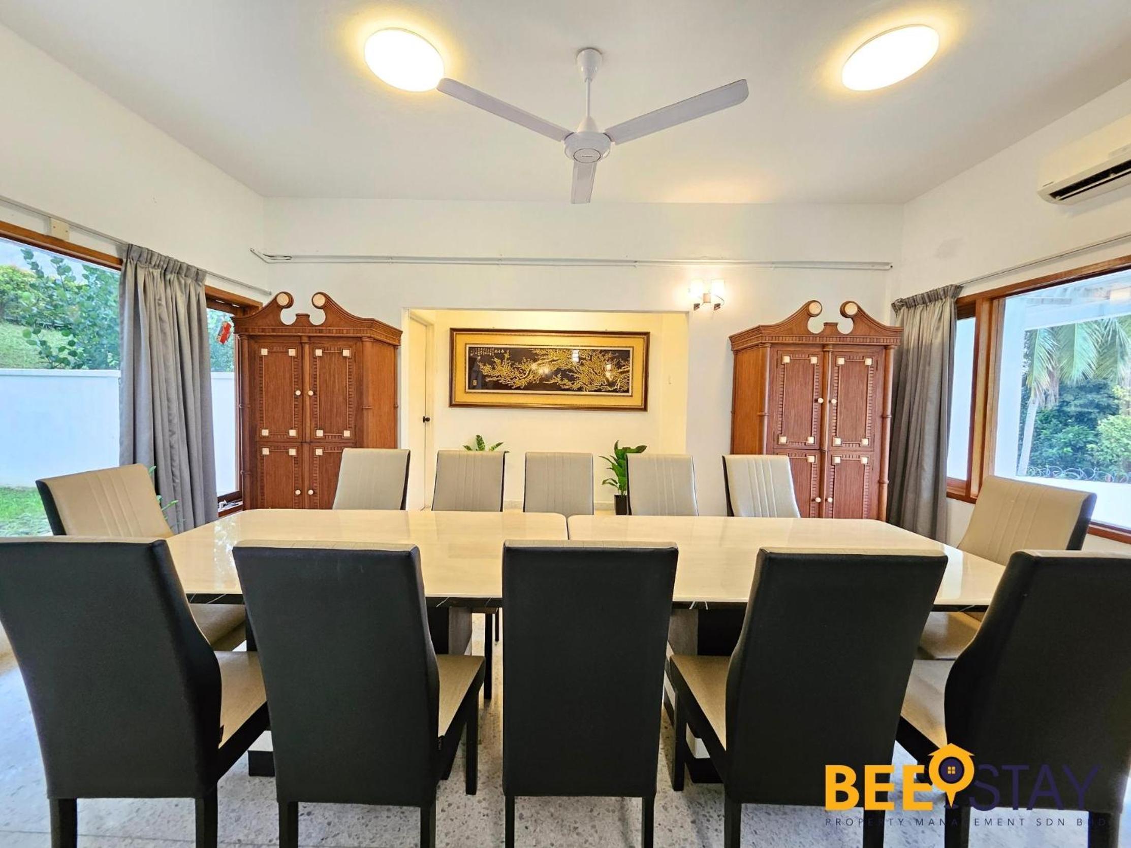 Bangsar Three Storey Luxury Landed House 19PAX