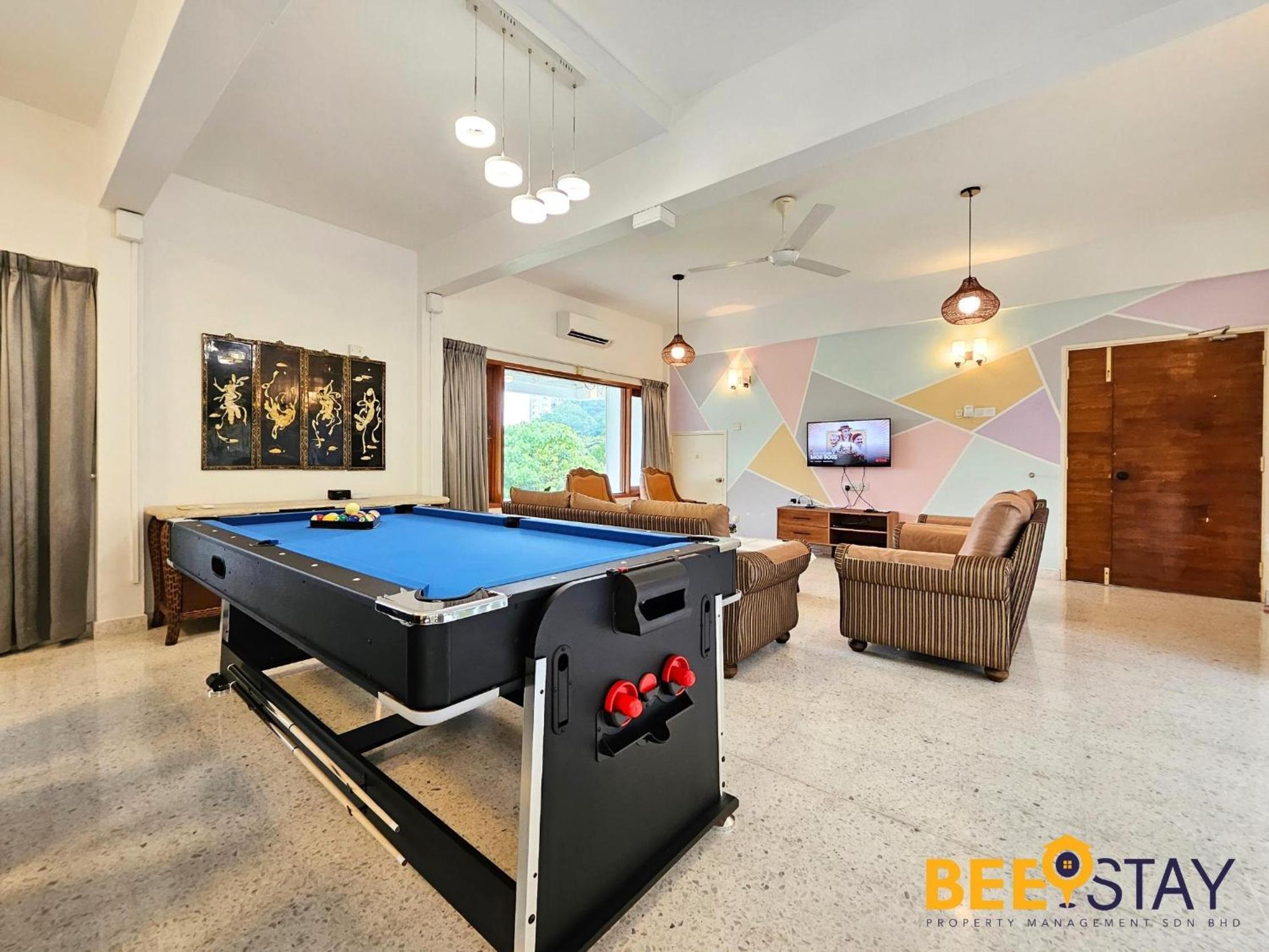 Bangsar Three Storey Luxury Landed House 19PAX