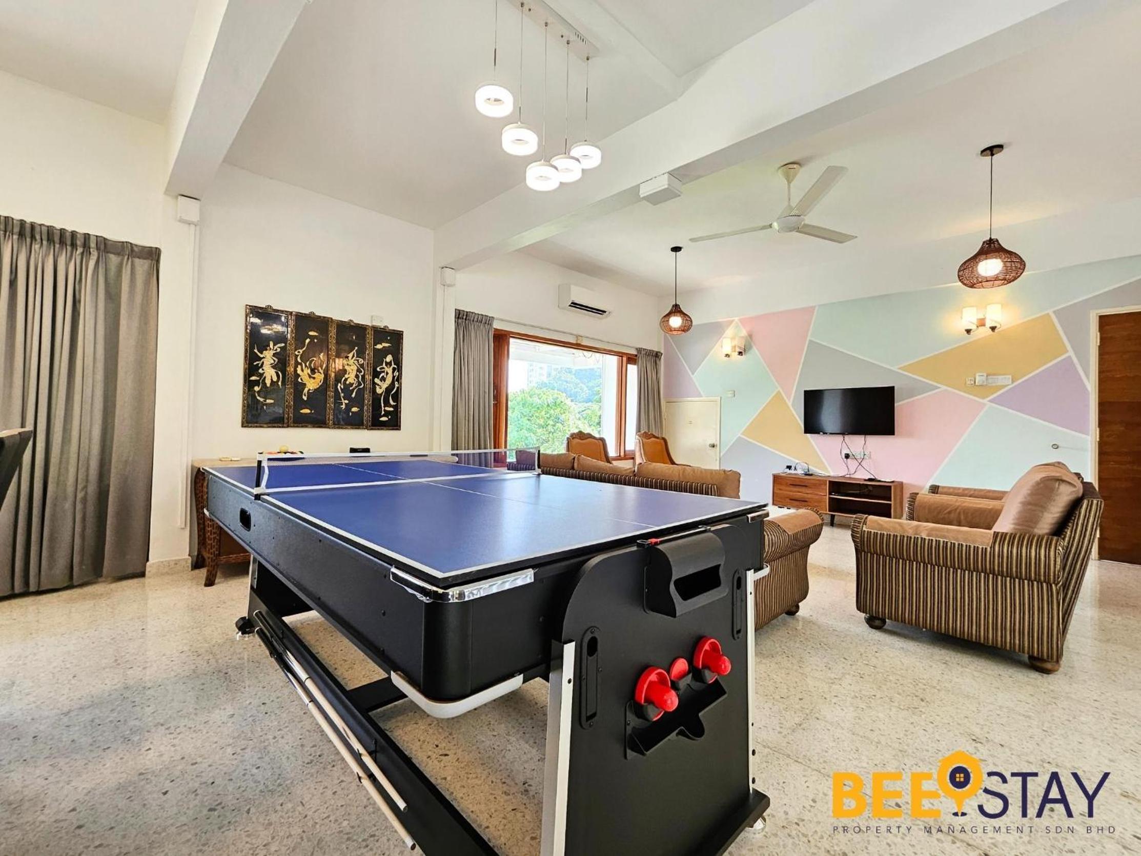 Bangsar Three Storey Luxury Landed House 19PAX