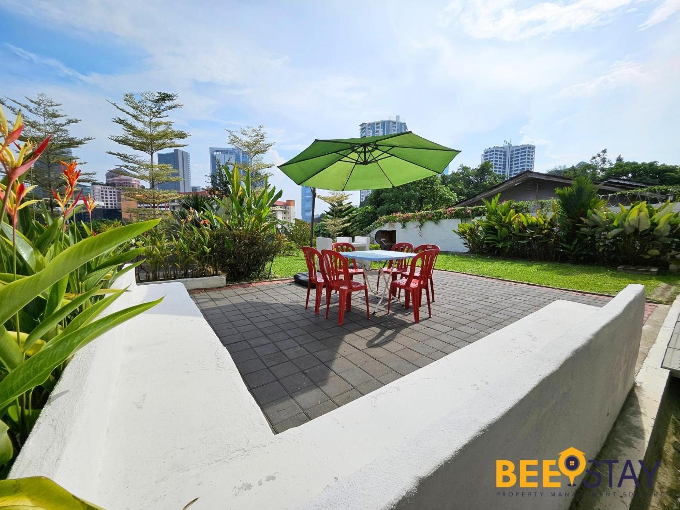 Bangsar Three Storey Luxury Landed House 19PAX