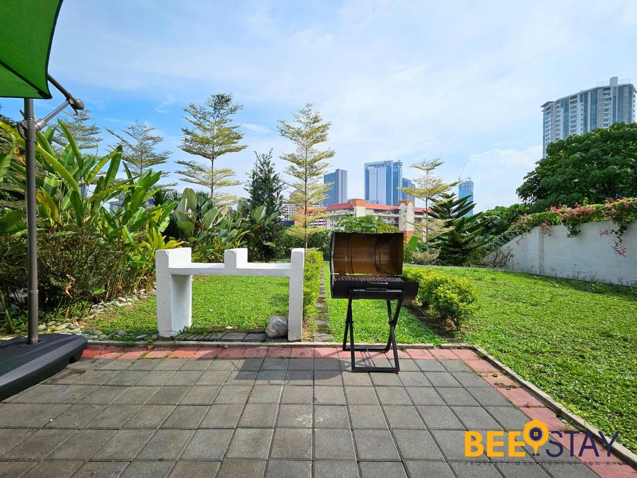 Bangsar Three Storey Luxury Landed House 19PAX