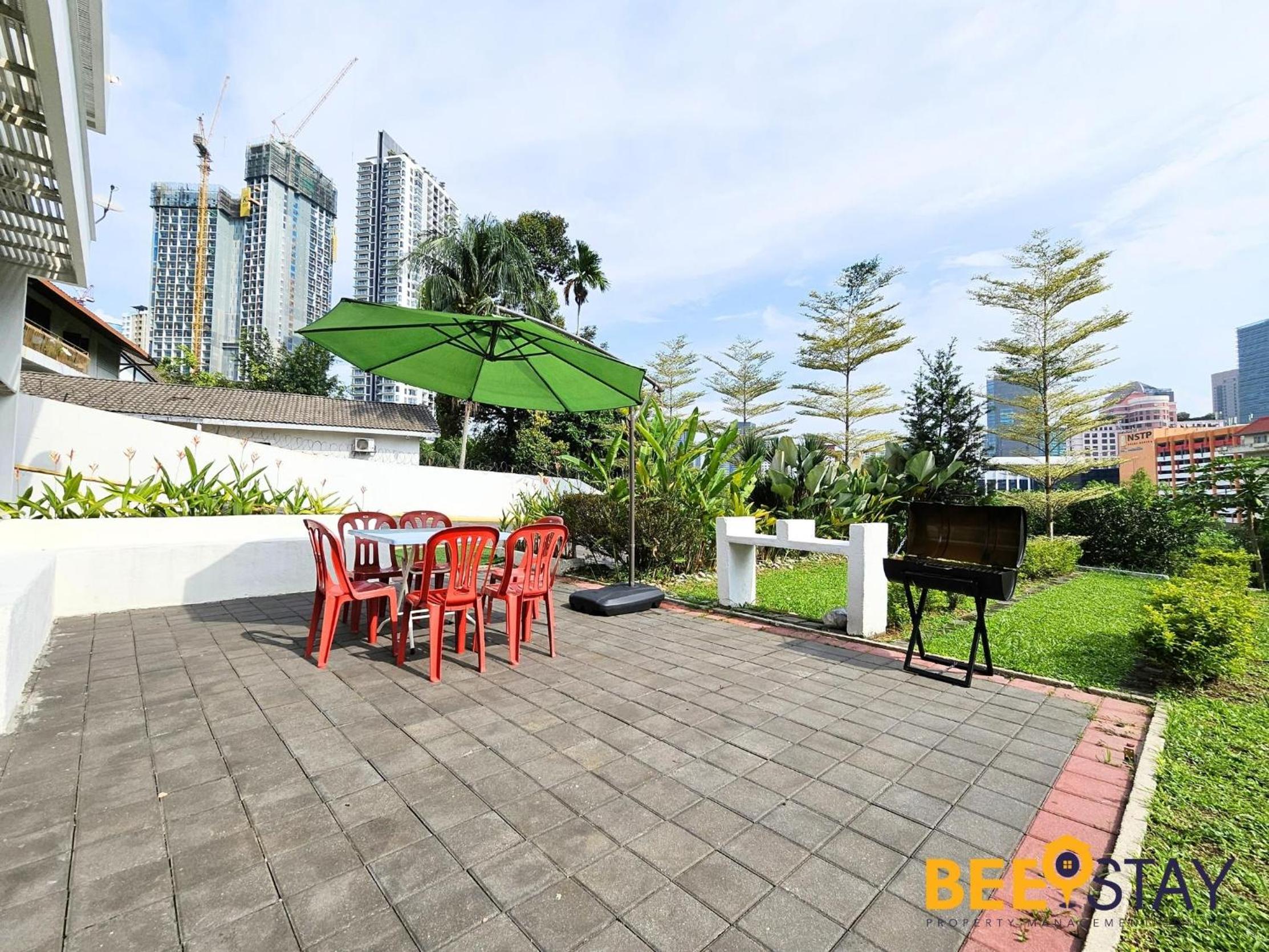 Bangsar Three Storey Luxury Landed House 19PAX