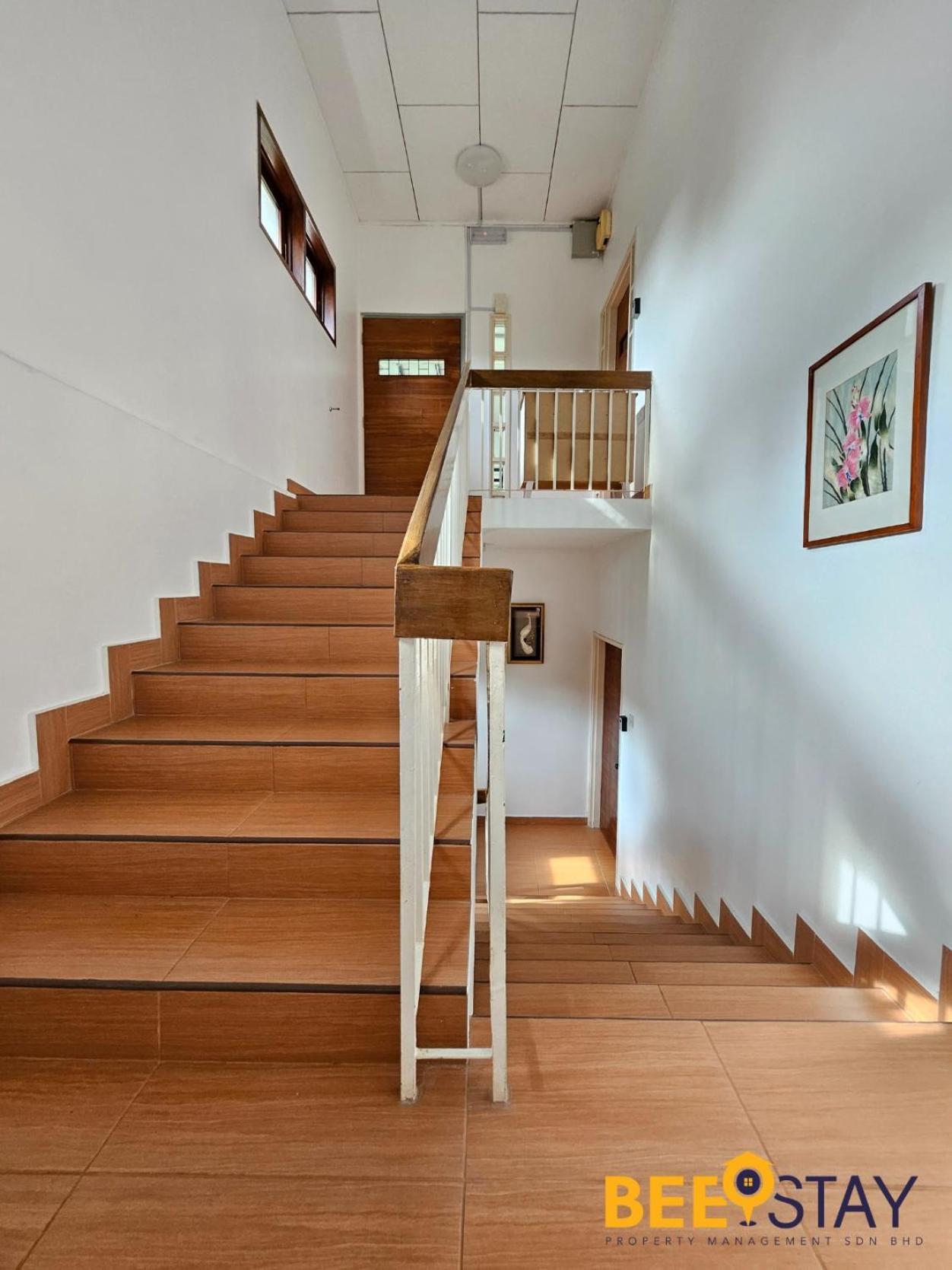 Bangsar Three Storey Luxury Landed House 19PAX