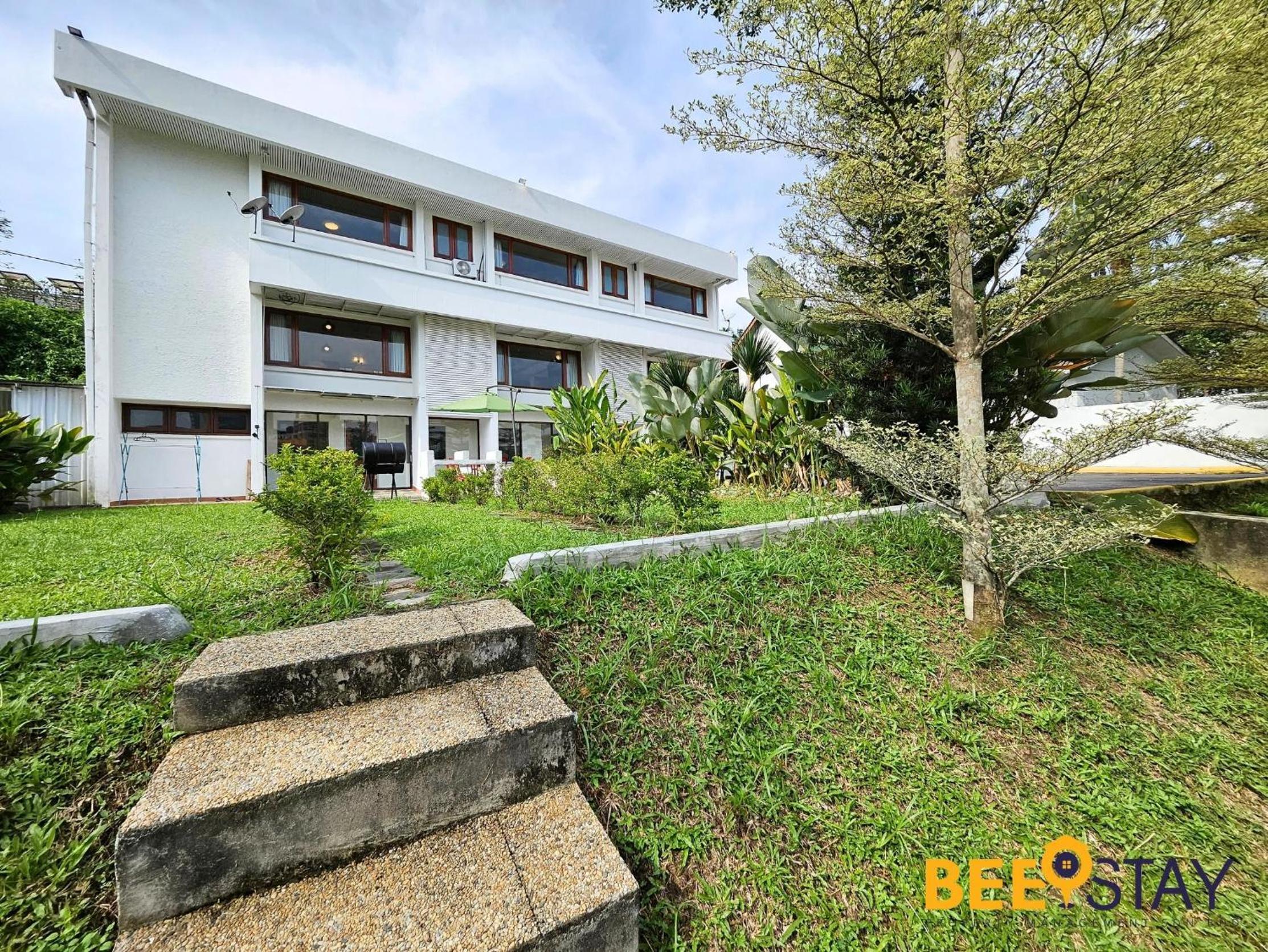 Bangsar Three Storey Luxury Landed House 19PAX