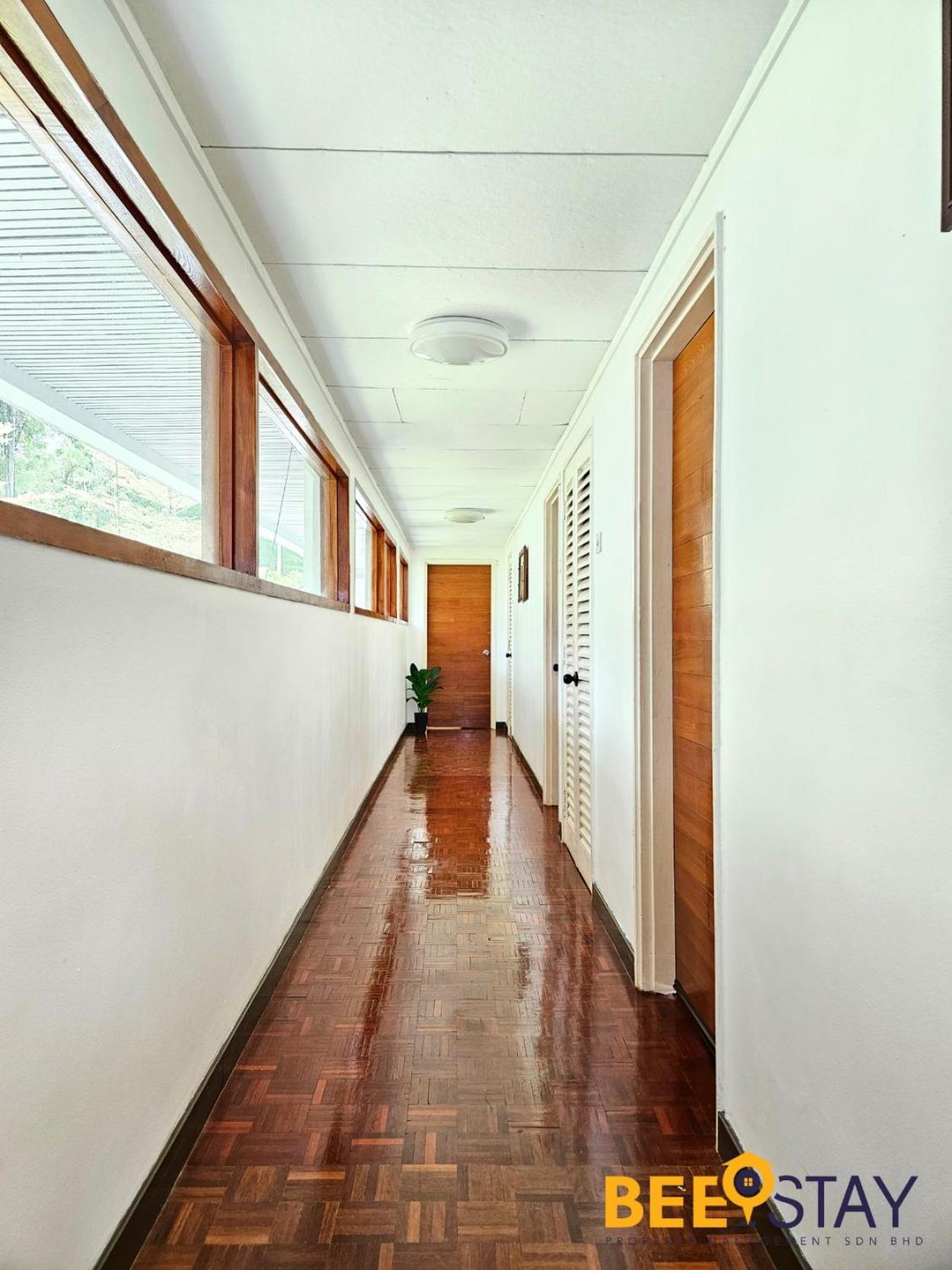 Bangsar Three Storey Luxury Landed House 19PAX