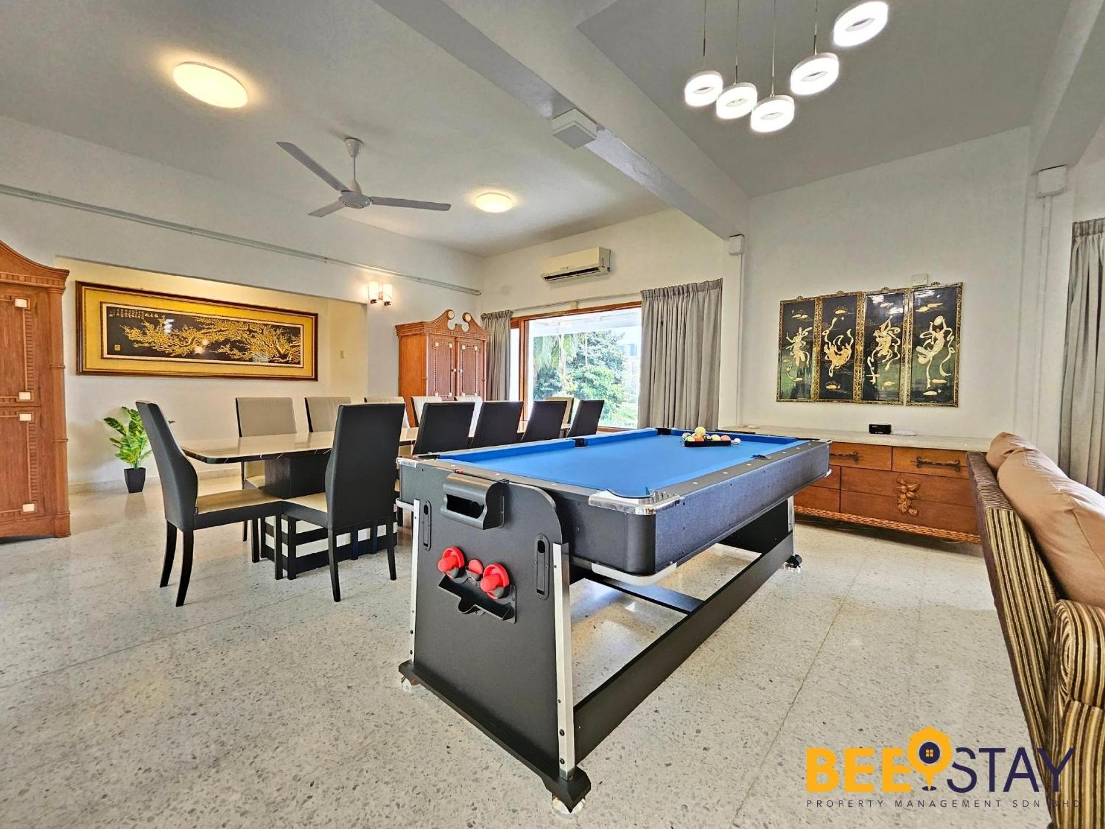Bangsar Three Storey Luxury Landed House 19PAX