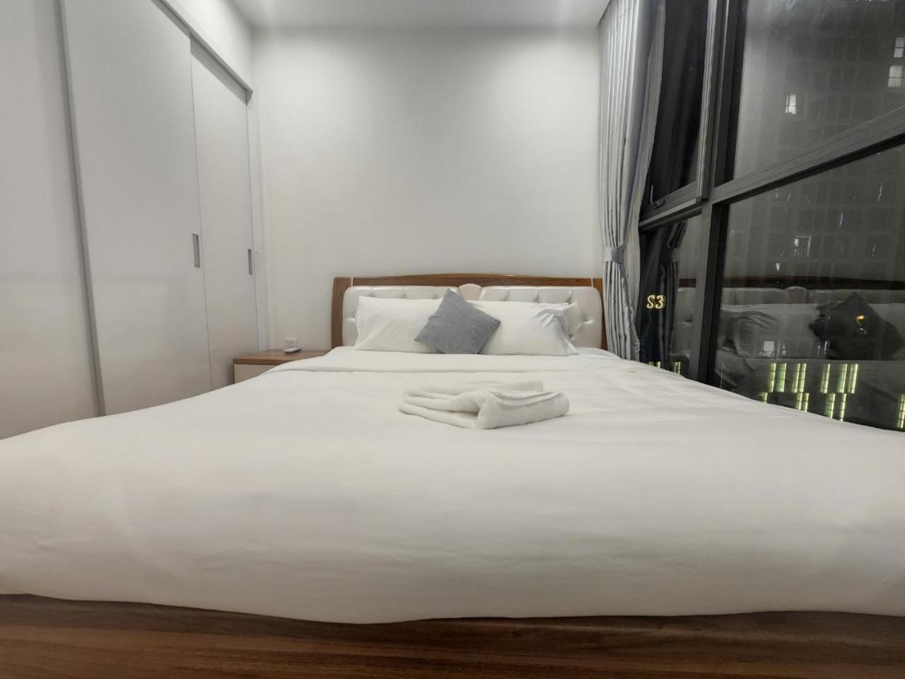 Vinhomes SkyLake 1BR Service Apartment City View - Hagi APT