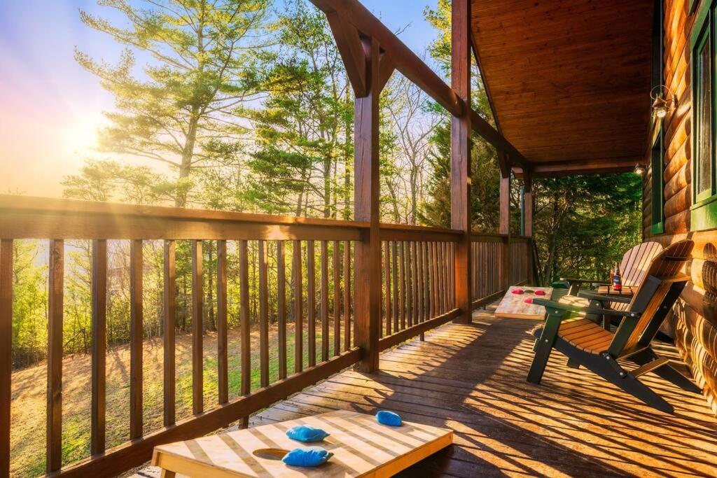 10 mins to Park Entrance Secluded Gameroom HotTub view 4