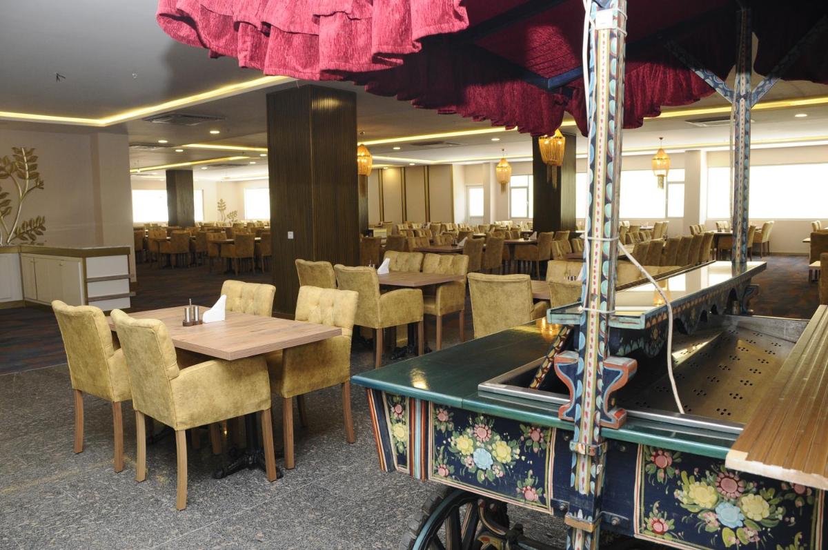 restaurant