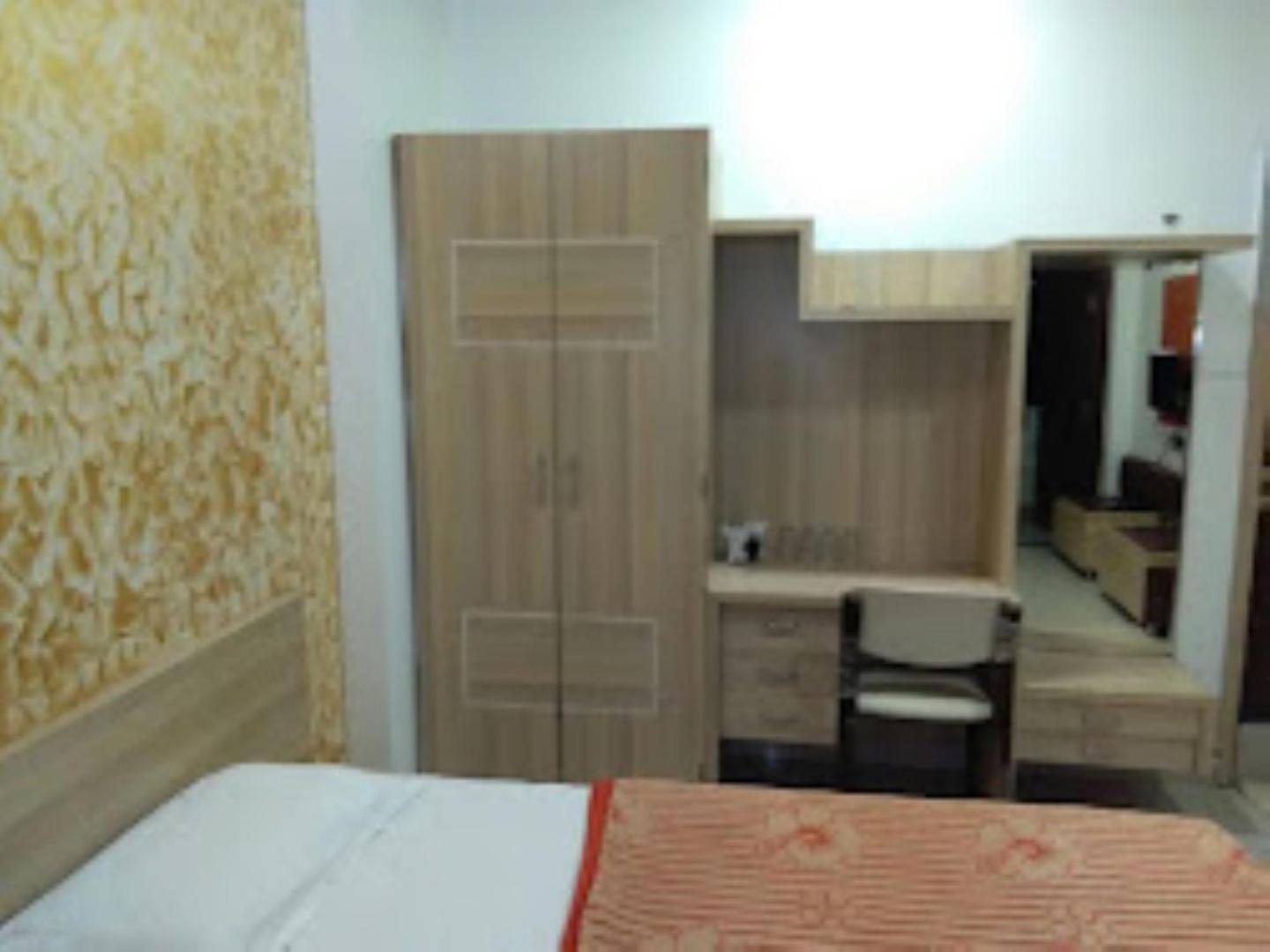 Hotel Govindam