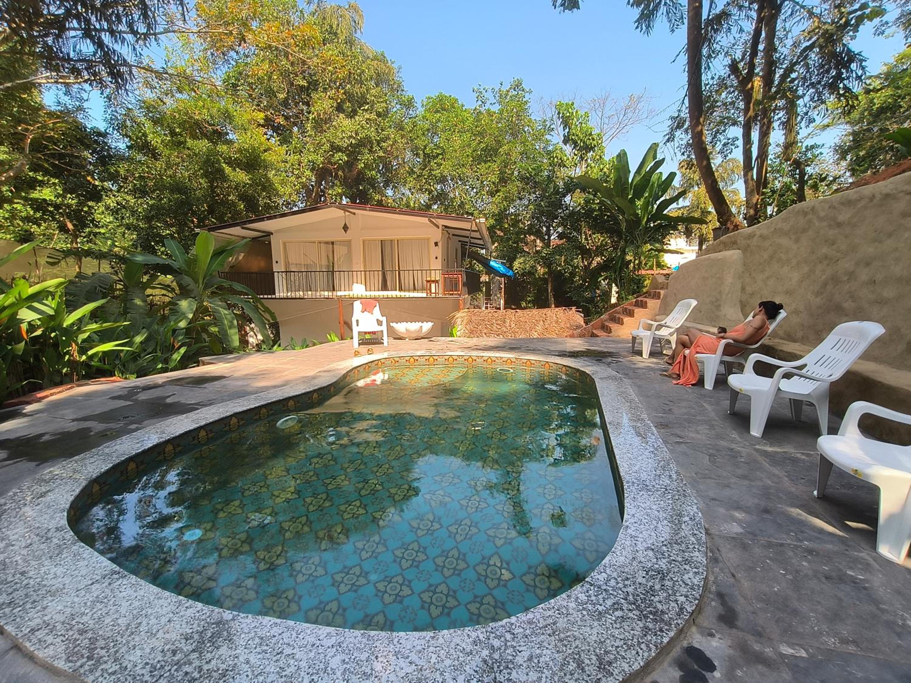 Standalone "Greek" Jungle House, walking distance to Thalassa and Boiler Maker view 5