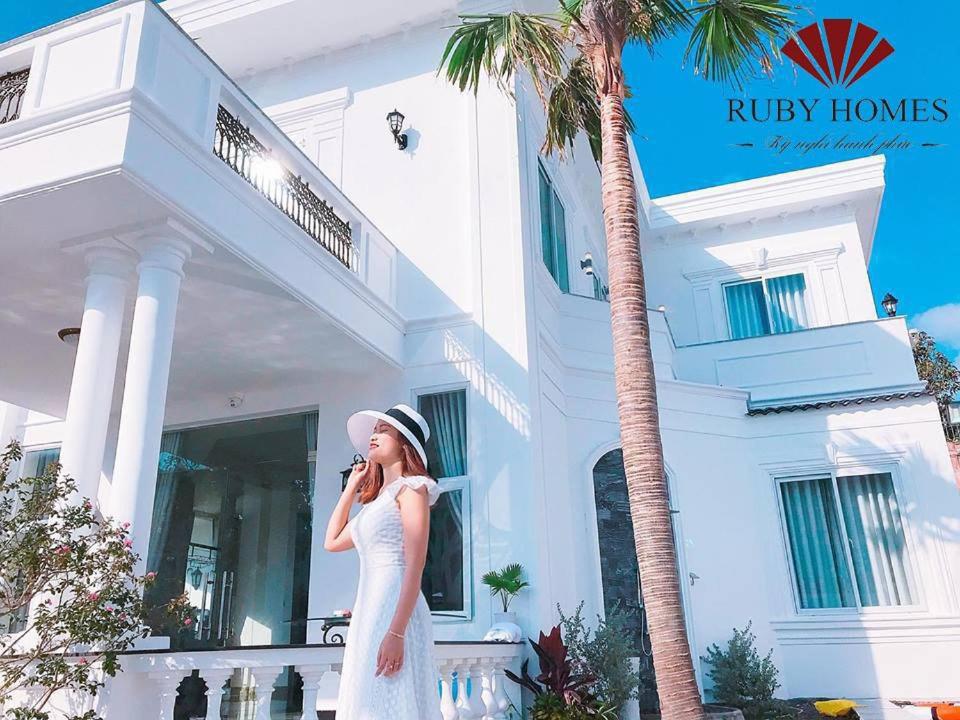 Villa 5 Lạc Long Quân - Bãi Sau