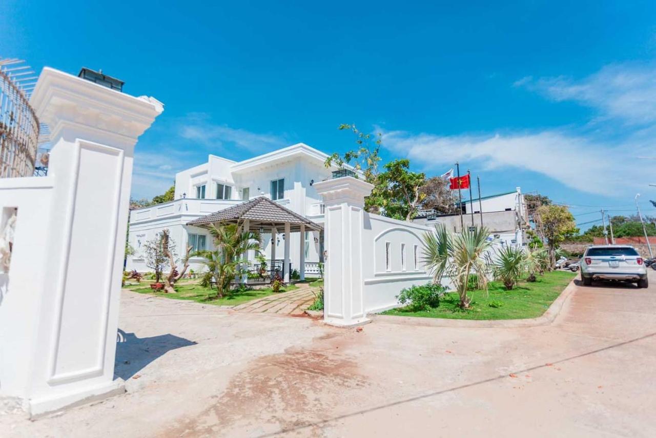 Villa 5 Lạc Long Quân - Bãi Sau