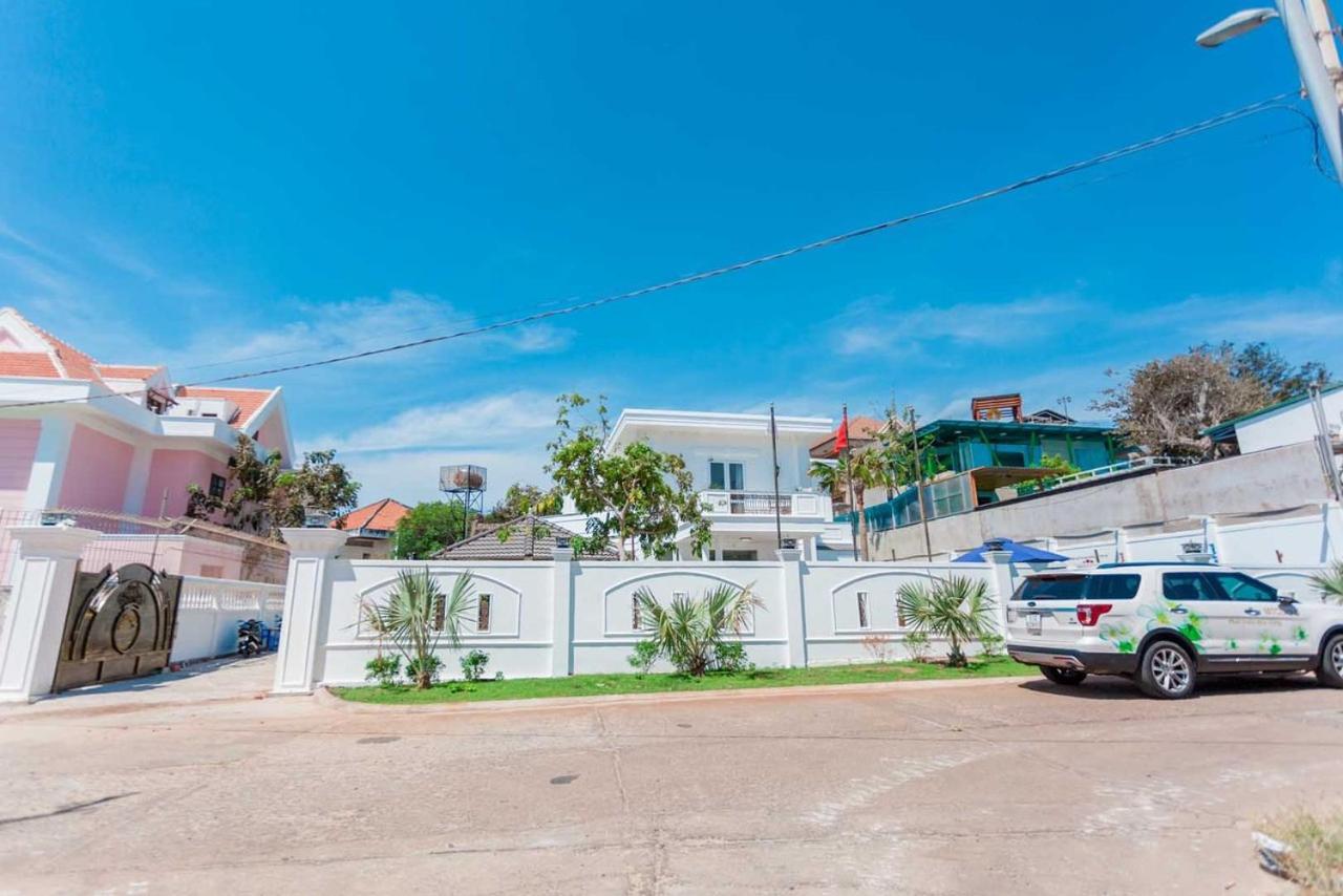 Villa 5 Lạc Long Quân - Bãi Sau