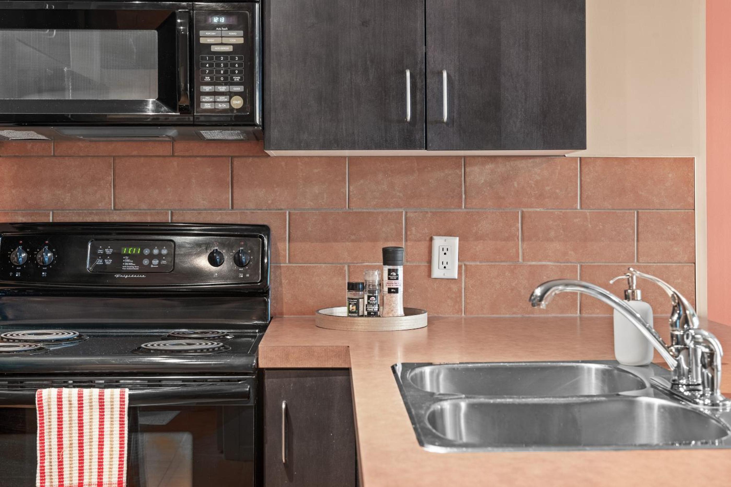 Gorgeous Downtown Calgary Condos by GLOBALSTAY Free Parking